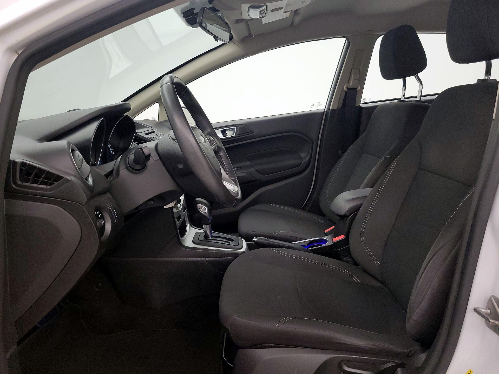 Thumbnail: 2016 Ford Fiesta - 11