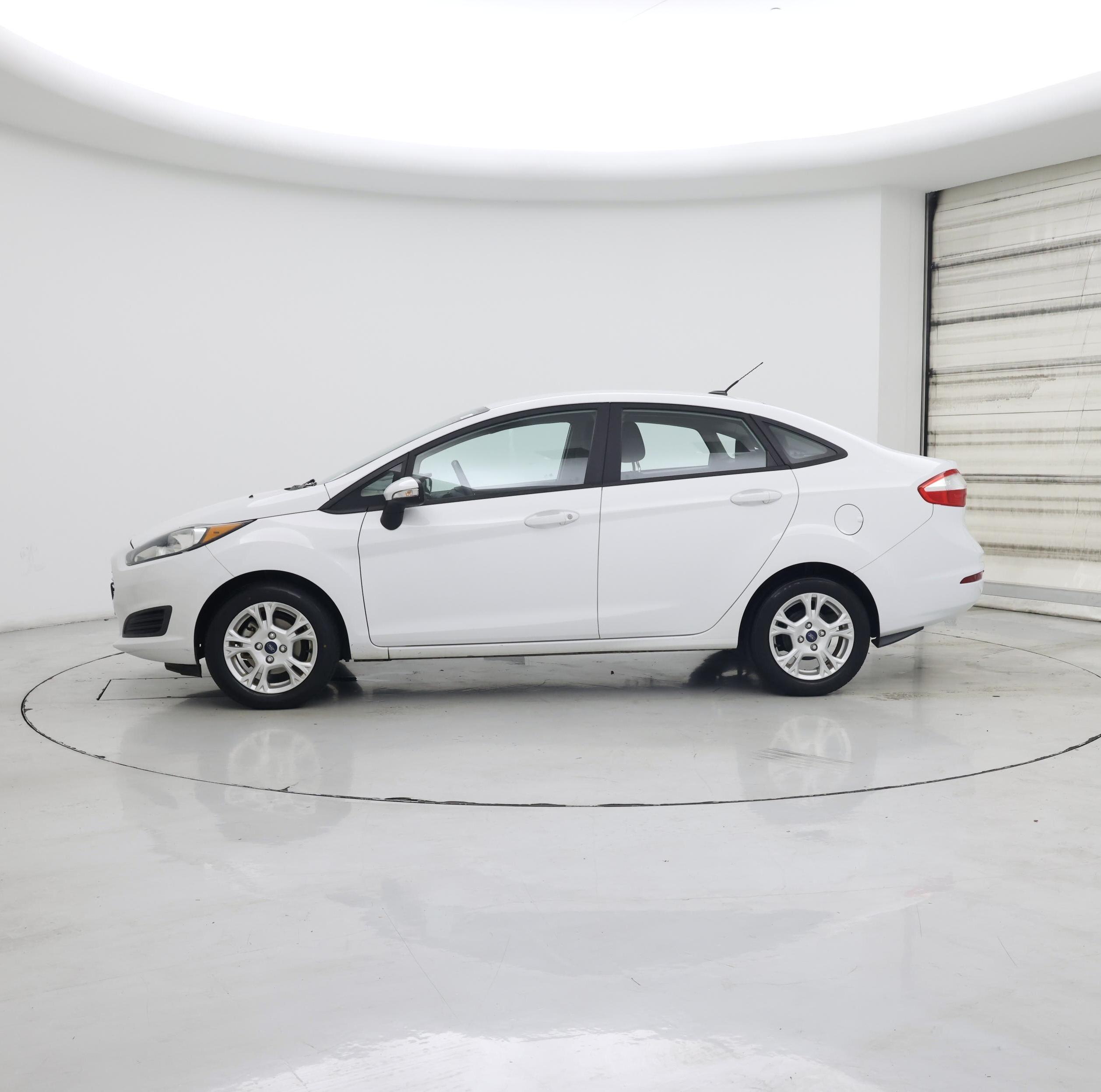 Thumbnail: 2016 Ford Fiesta - 3