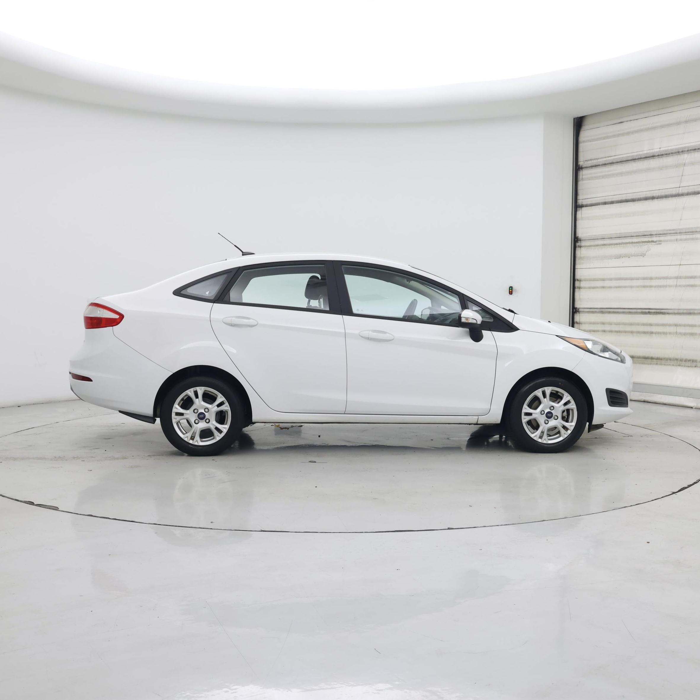 Thumbnail: 2016 Ford Fiesta - 7
