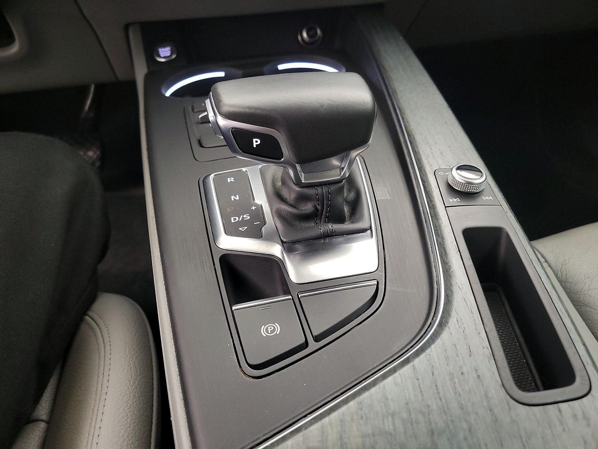 Thumbnail: 2017 Audi A4 - 17