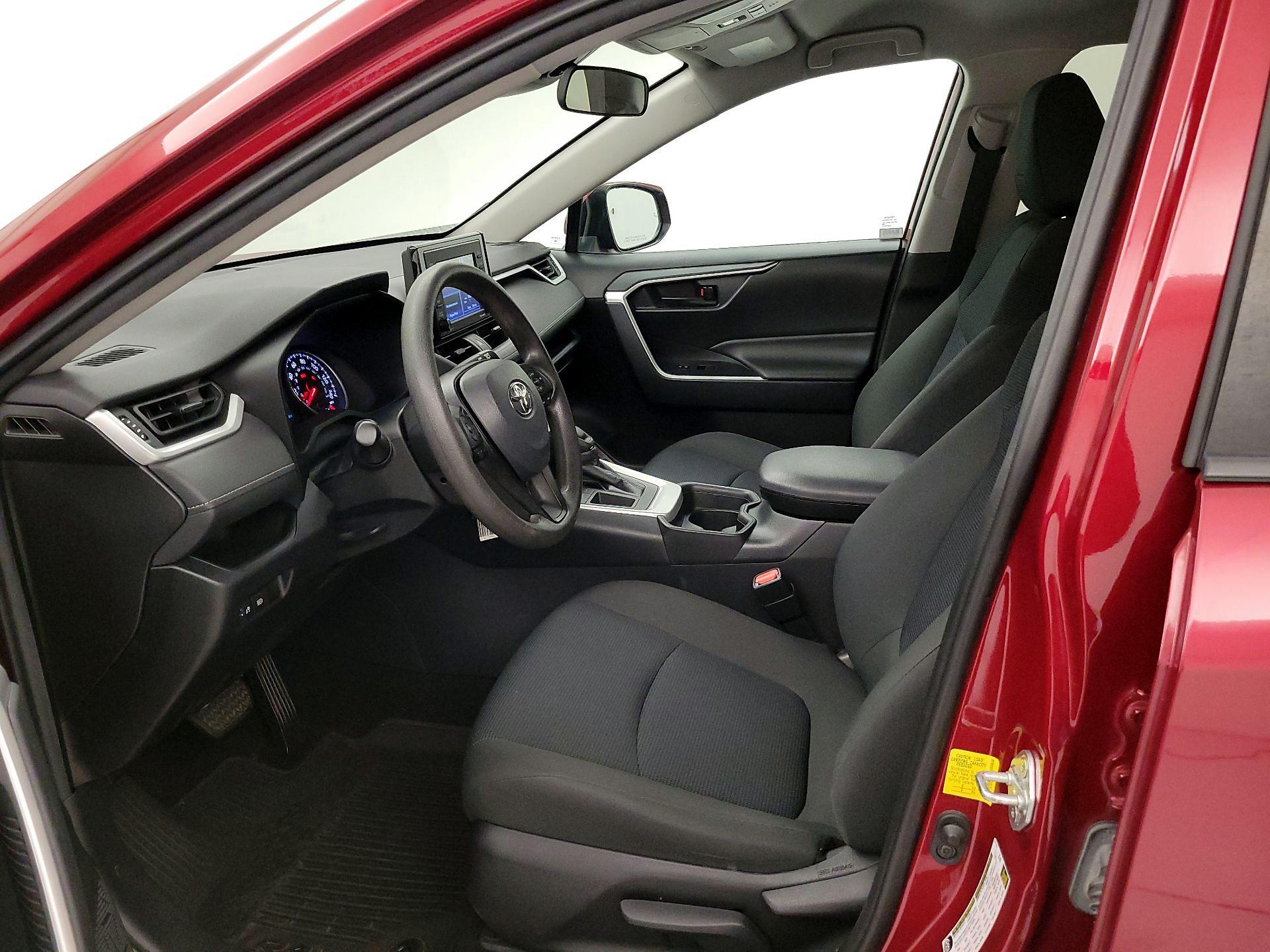 Thumbnail: 2021 Toyota RAV4 - 11