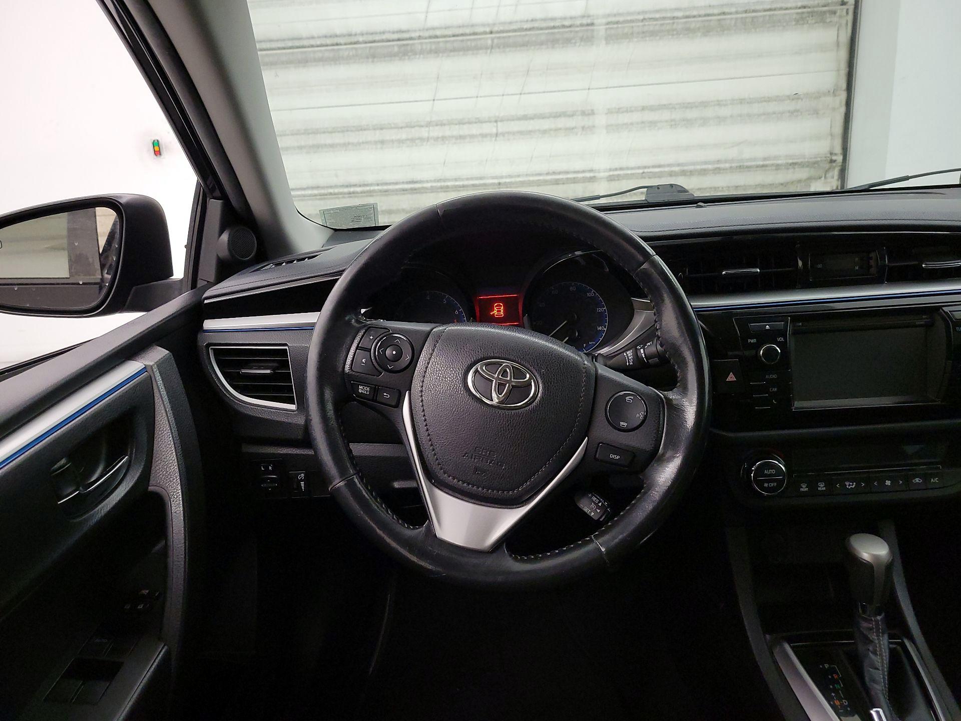 Thumbnail: 2014 Toyota Corolla - 10