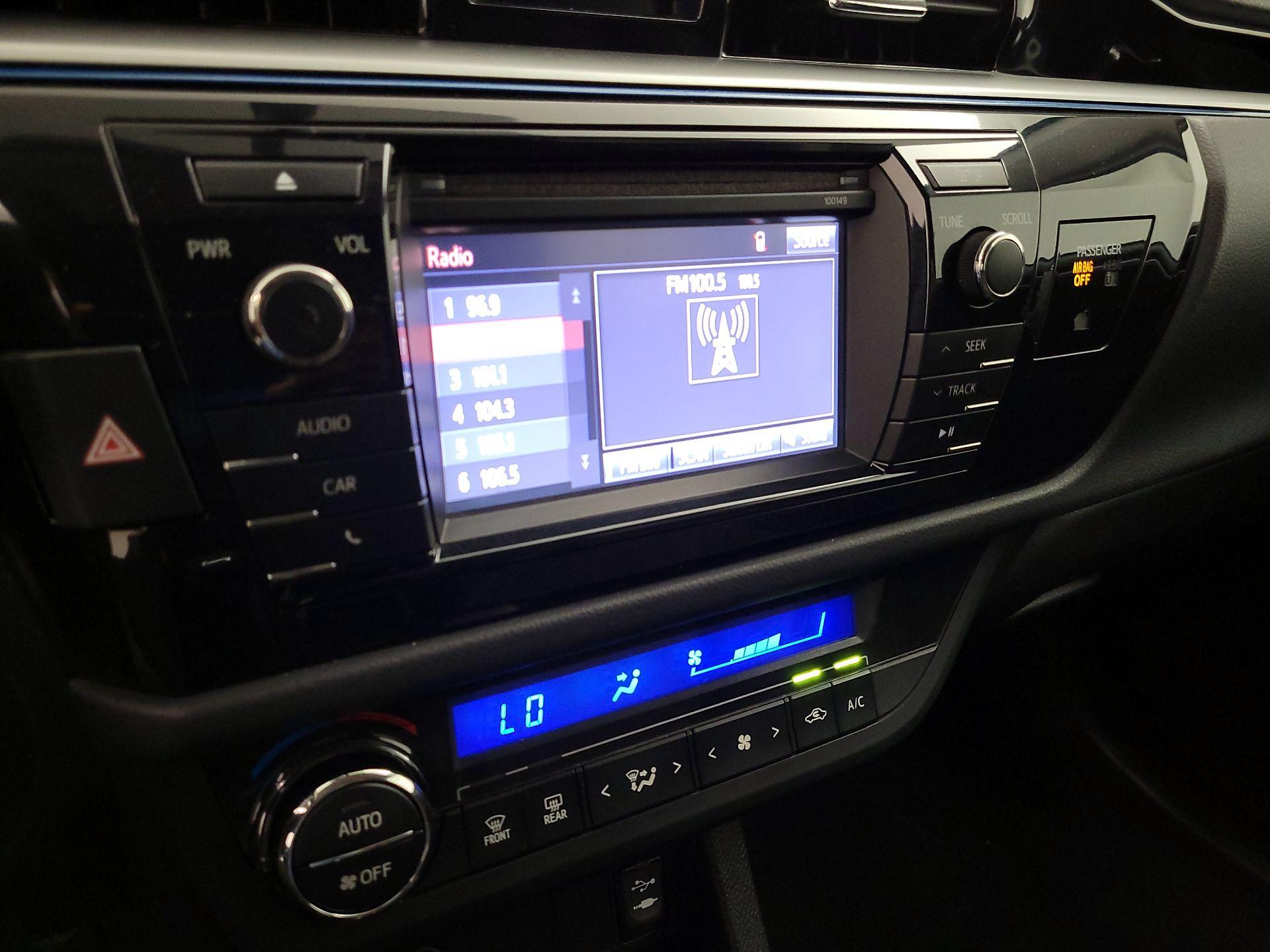 Thumbnail: 2014 Toyota Corolla - 15