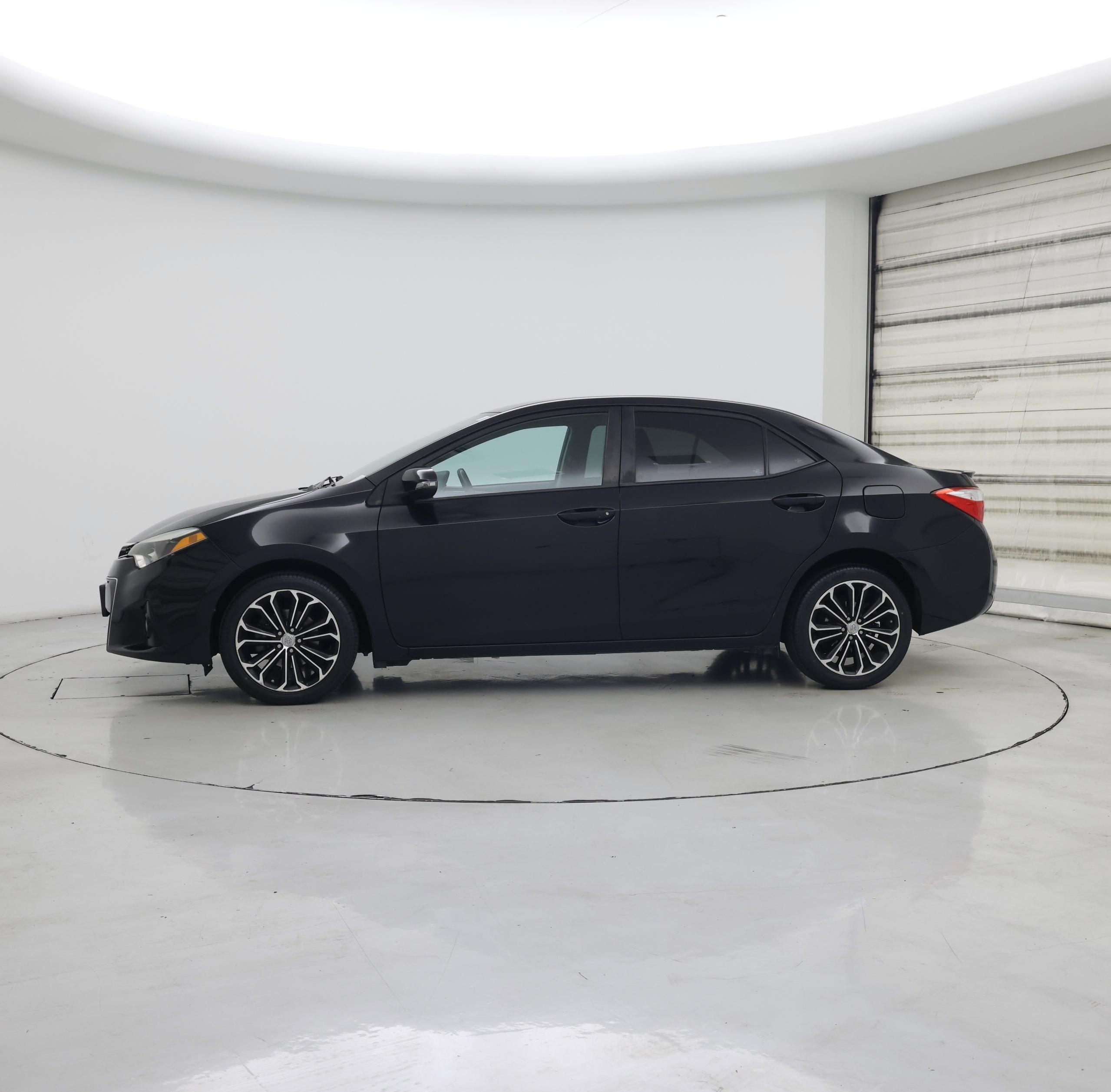 Thumbnail: 2014 Toyota Corolla - 3