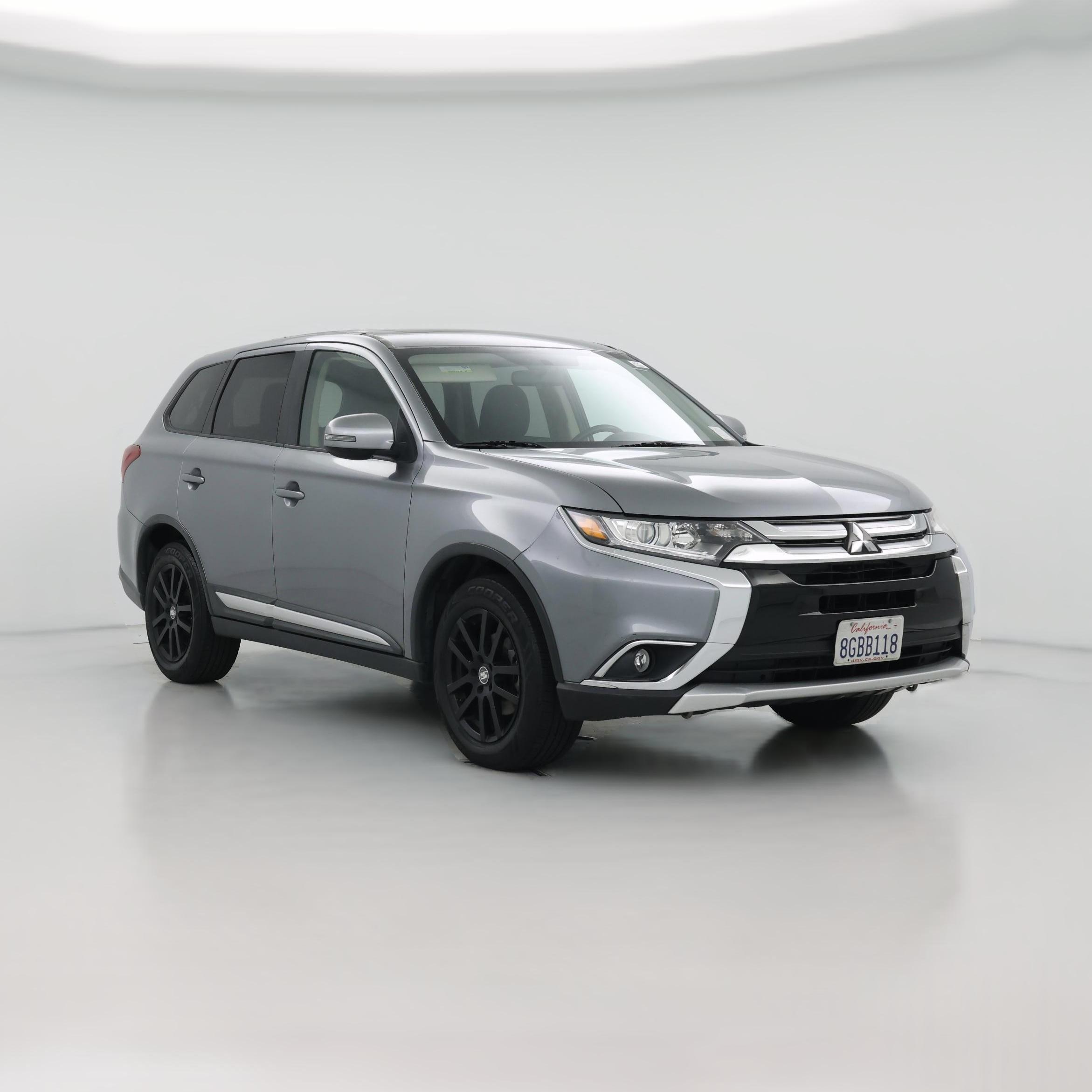 Thumbnail: 2018 Mitsubishi Outlander - 1