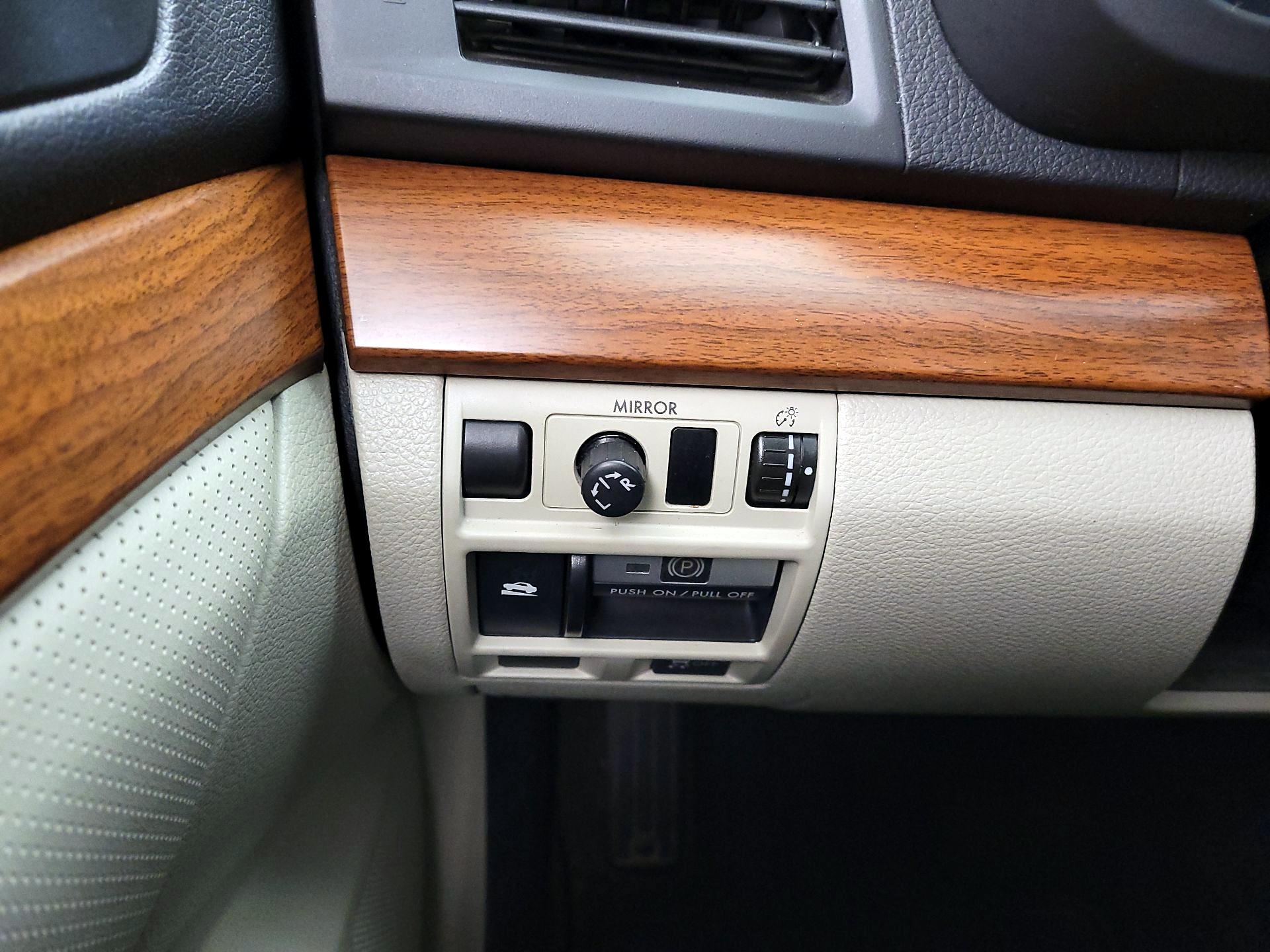 Thumbnail: 2014 Subaru Outback - 13