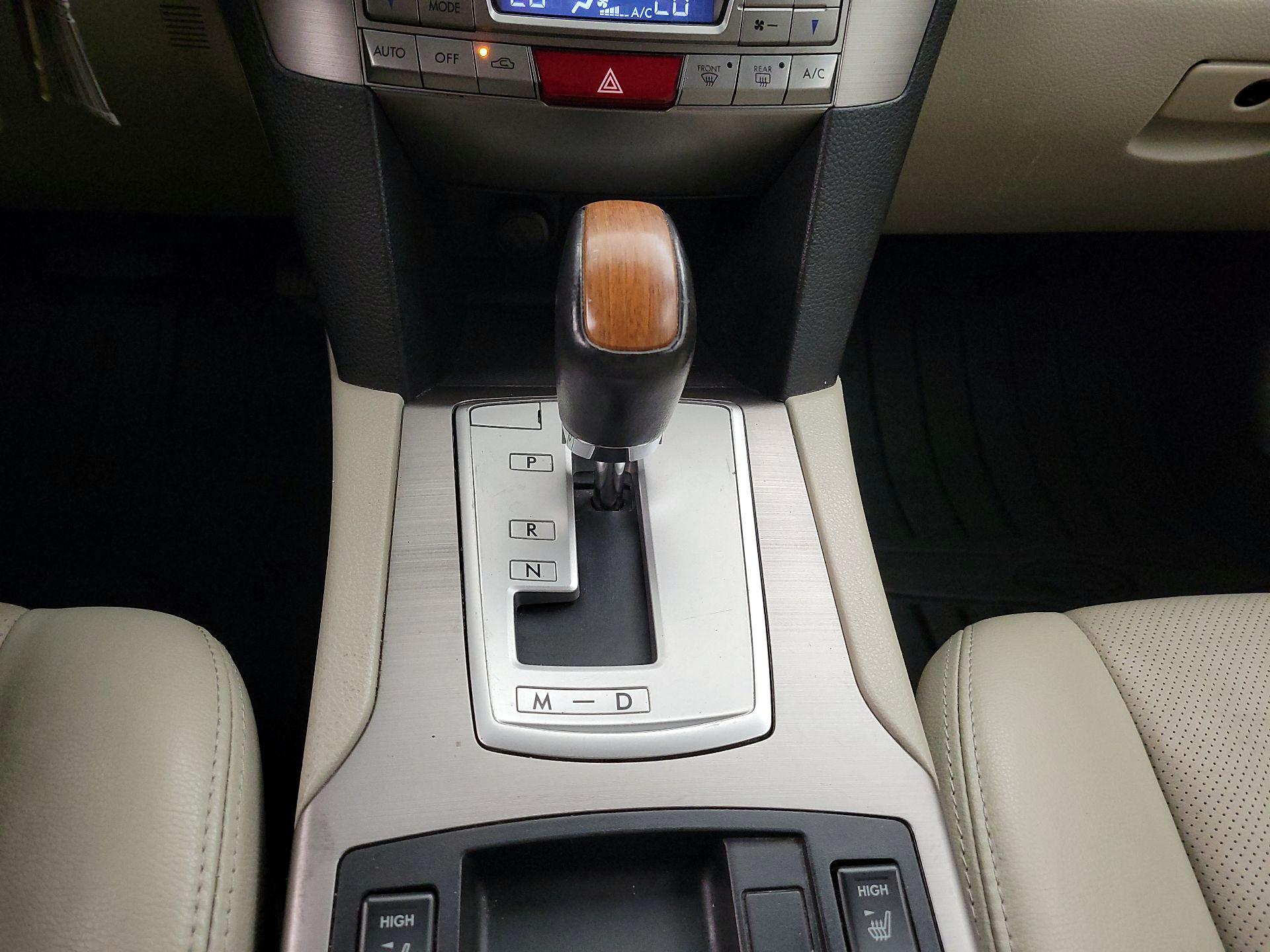 Thumbnail: 2014 Subaru Outback - 16