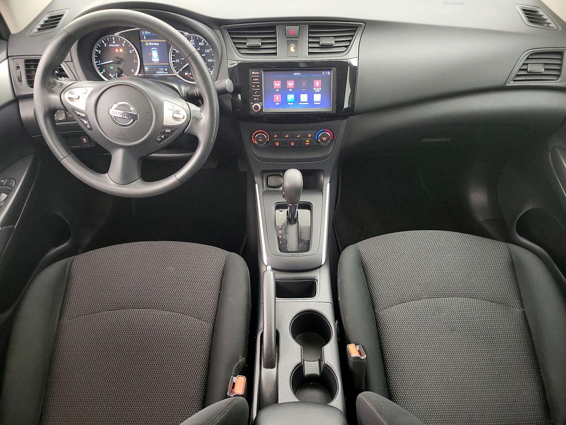 Thumbnail: 2019 Nissan Sentra - 9