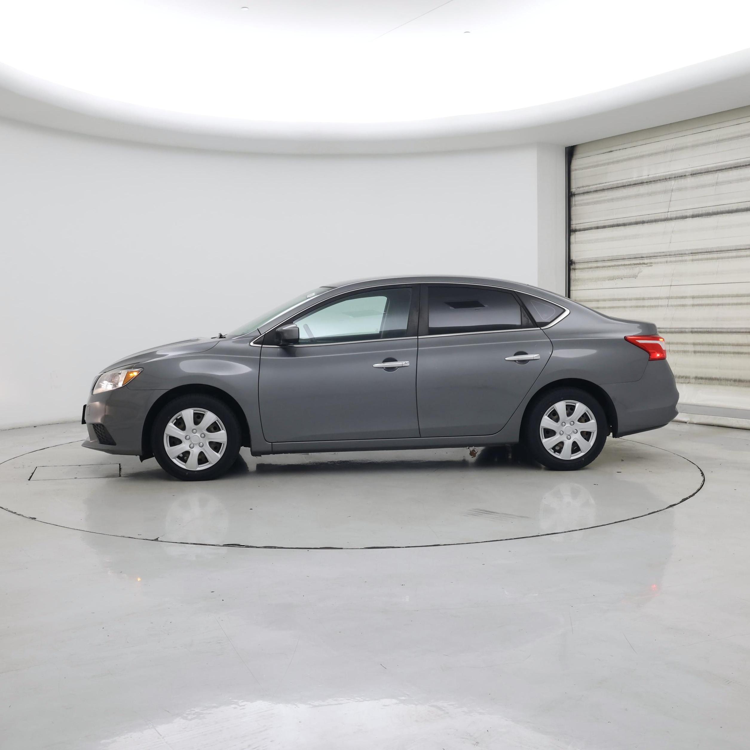 Thumbnail: 2019 Nissan Sentra - 3