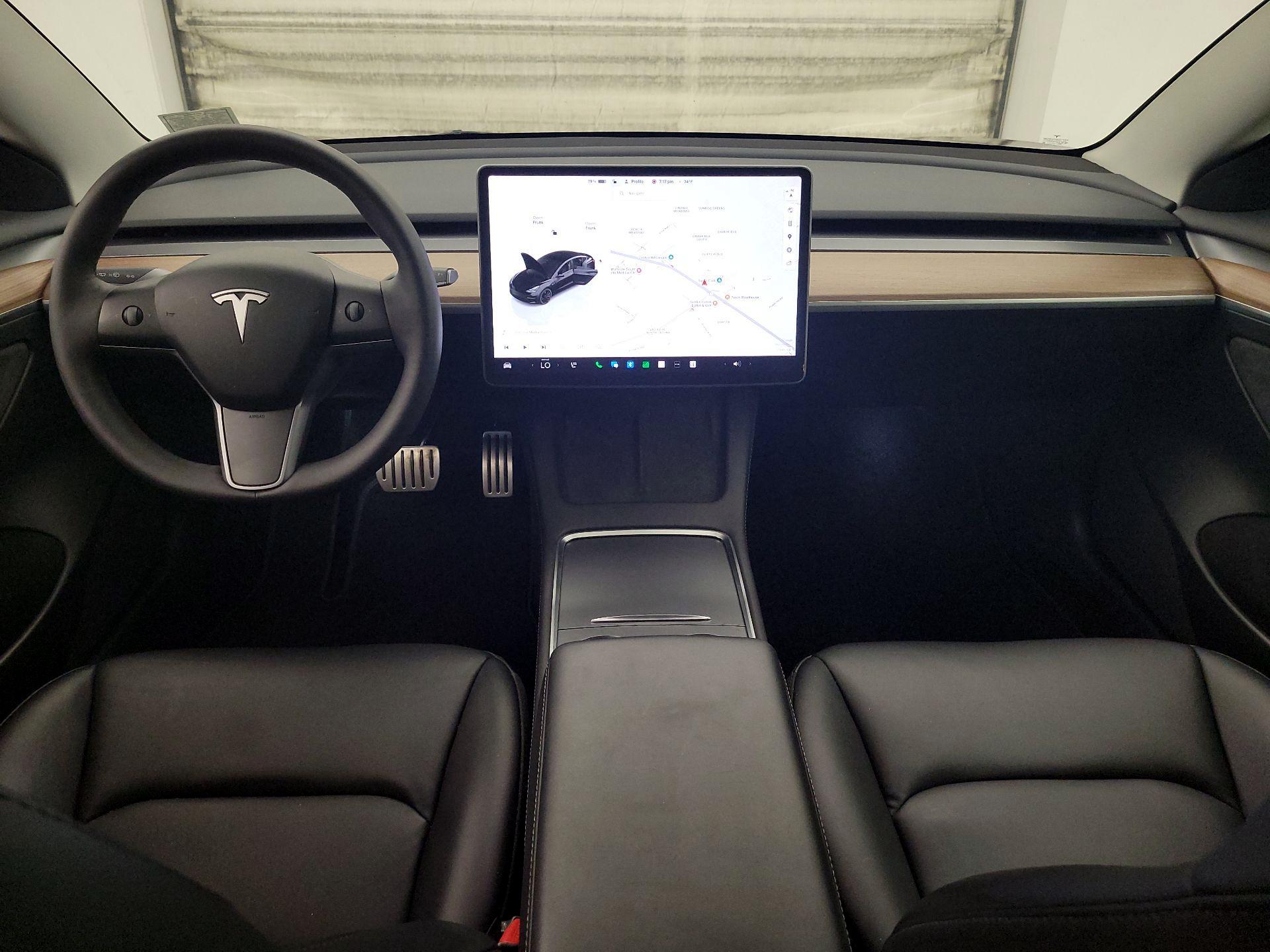 Thumbnail: 2022 Tesla Model 3 - 9
