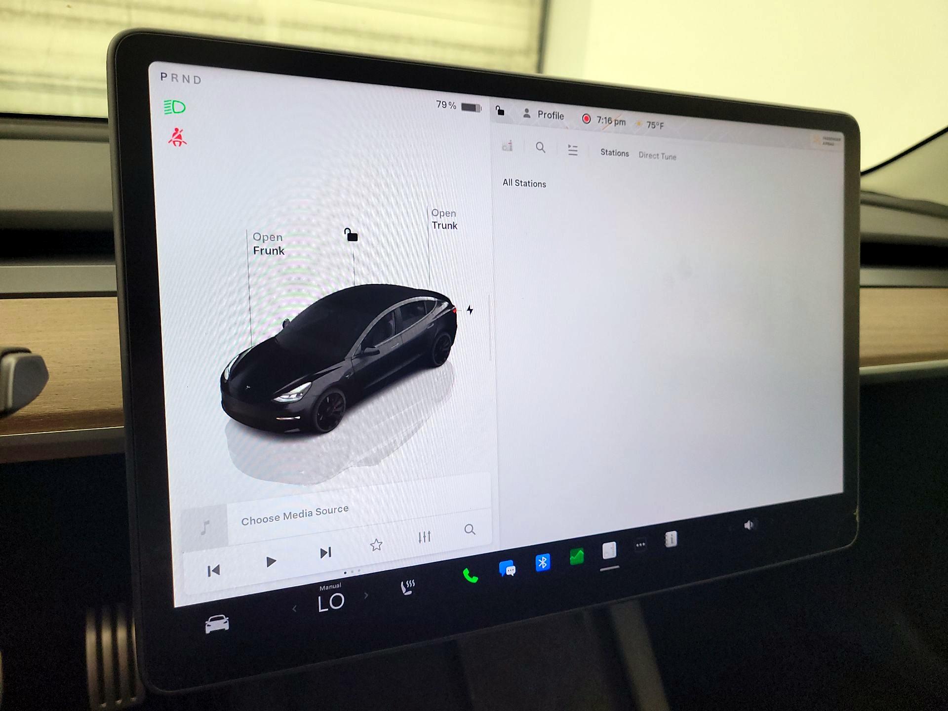 Thumbnail: 2022 Tesla Model 3 - 15