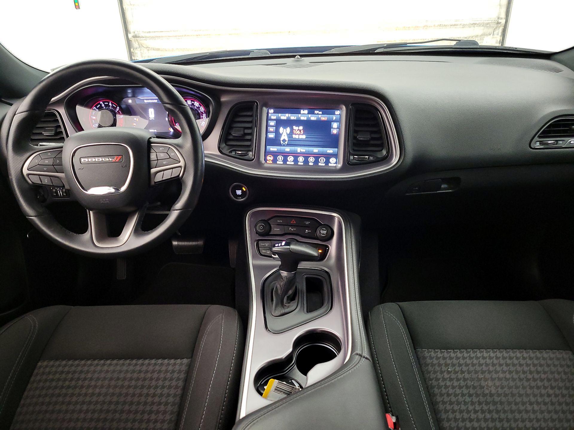Thumbnail: 2019 Dodge Challenger - 9