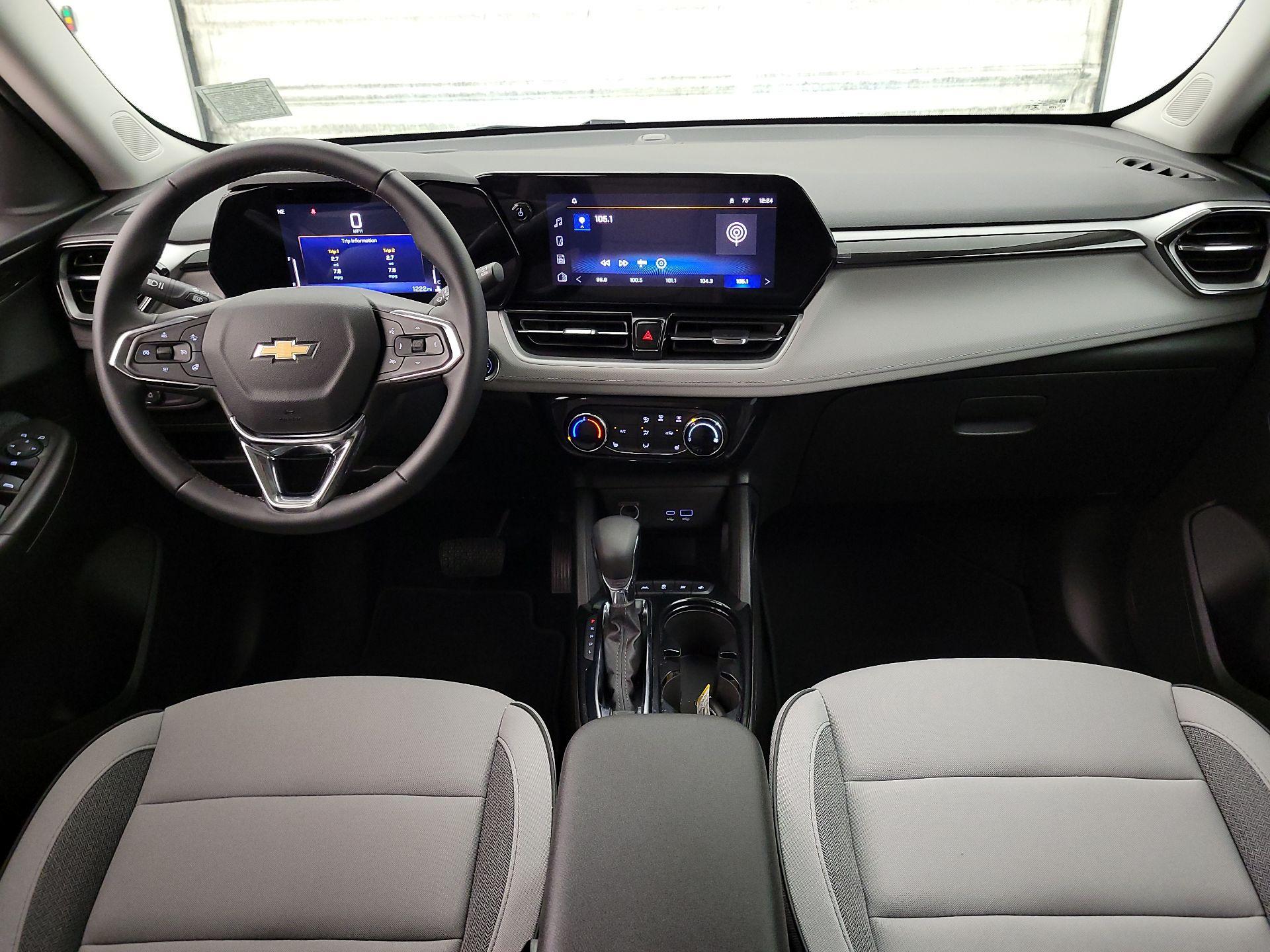 Thumbnail: 2026 Chevrolet TrailBlazer - 9
