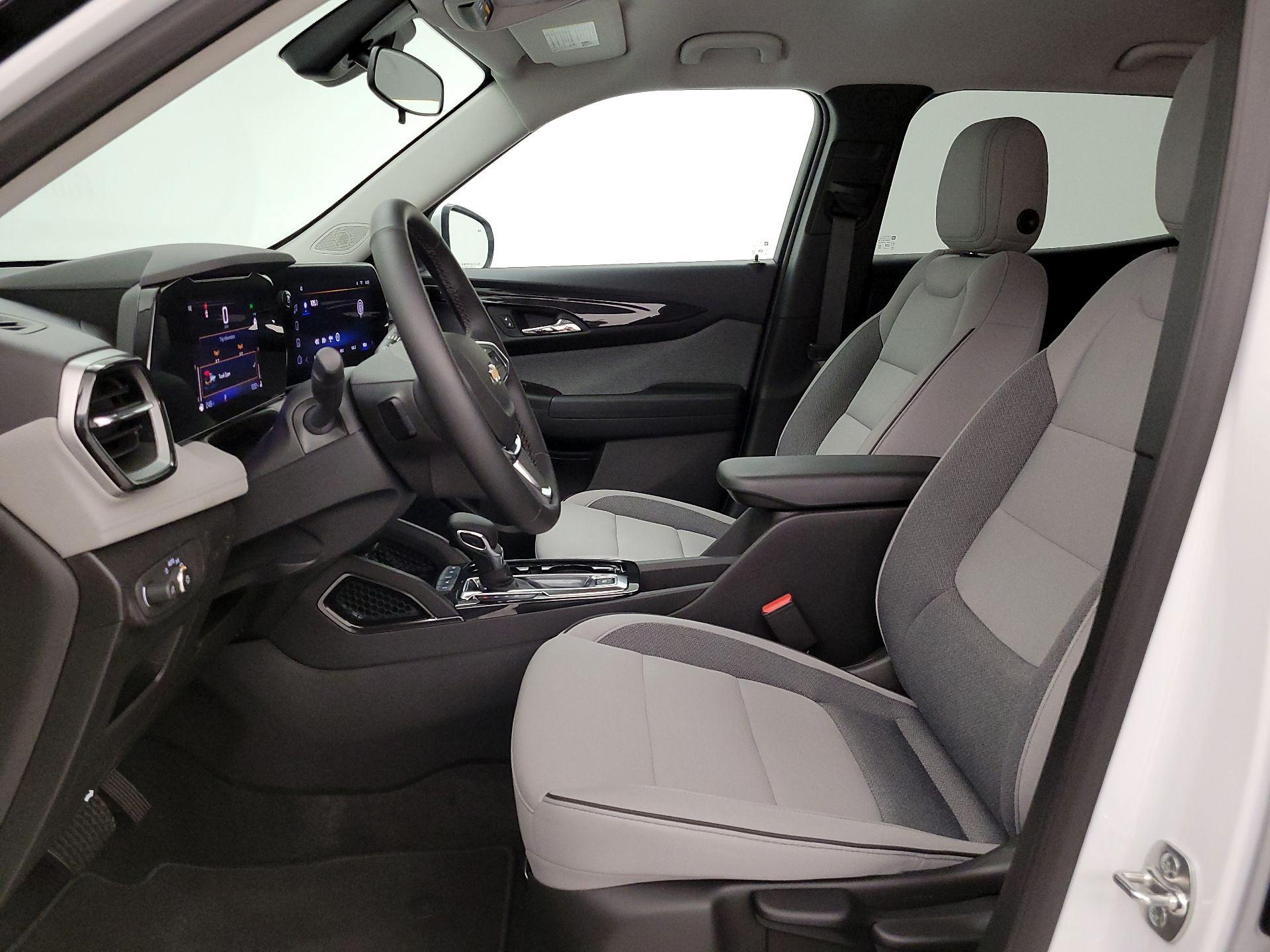 Thumbnail: 2026 Chevrolet TrailBlazer - 11