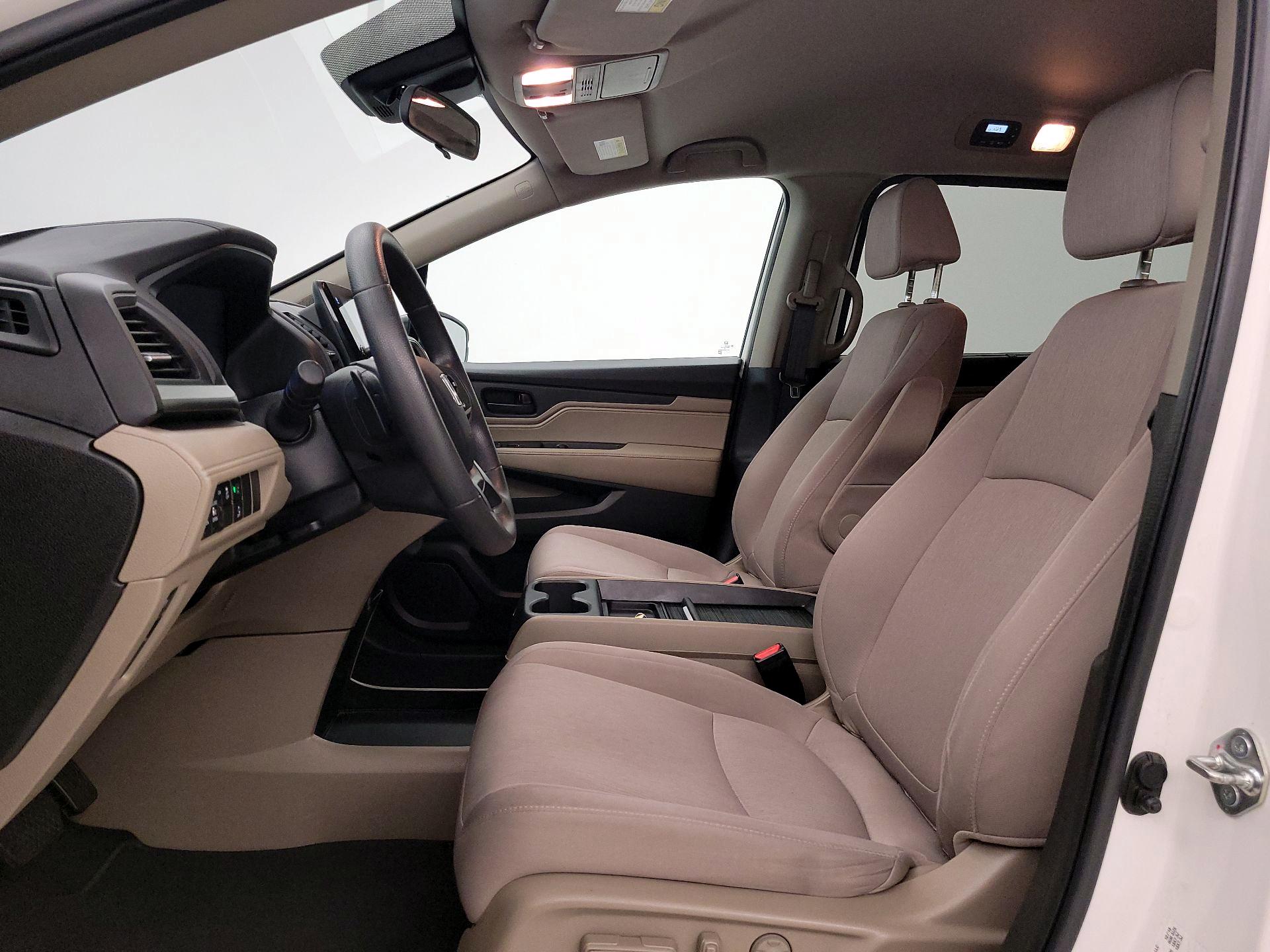 Thumbnail: 2019 Honda Odyssey - 11