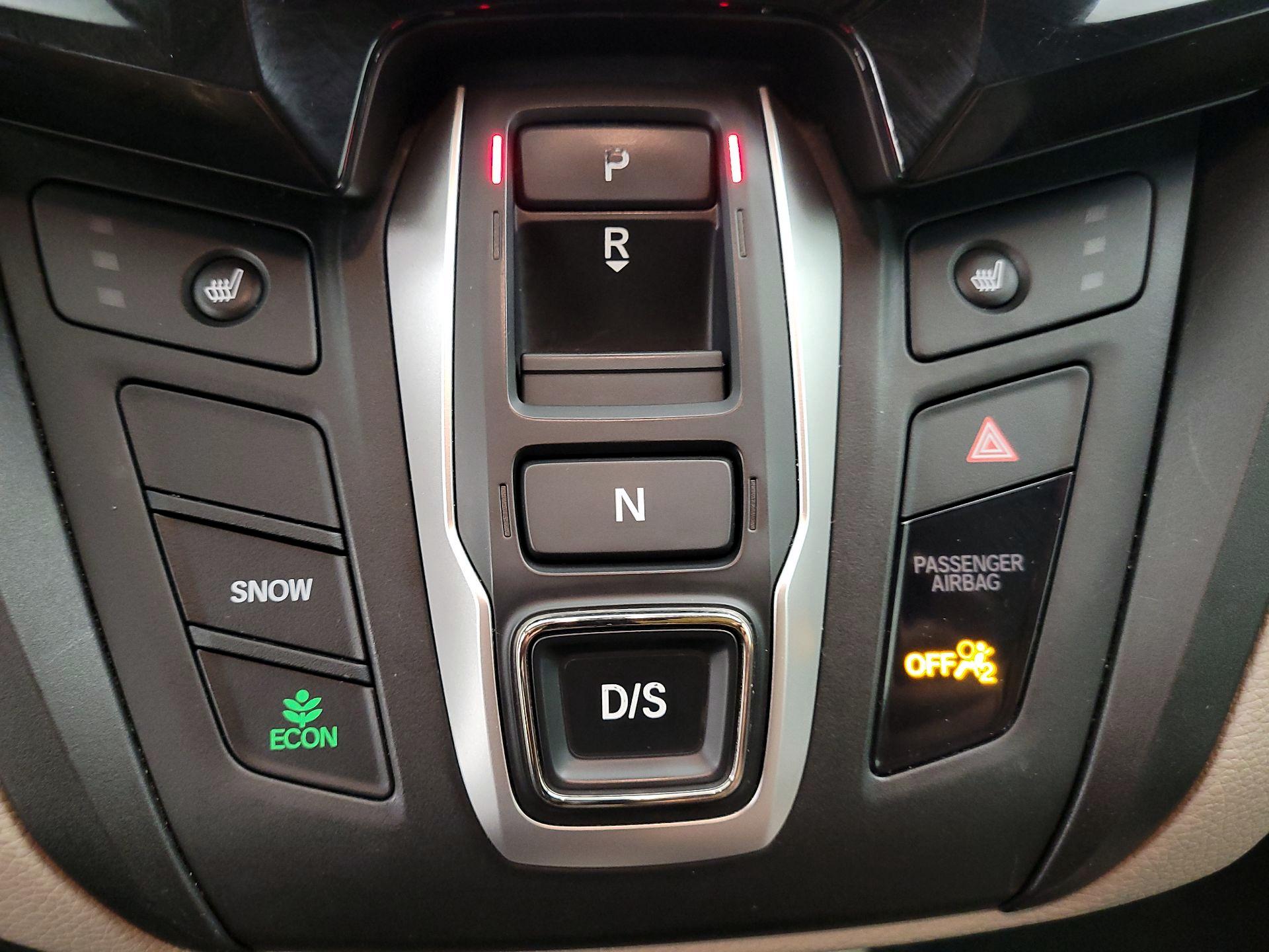 Thumbnail: 2019 Honda Odyssey - 17