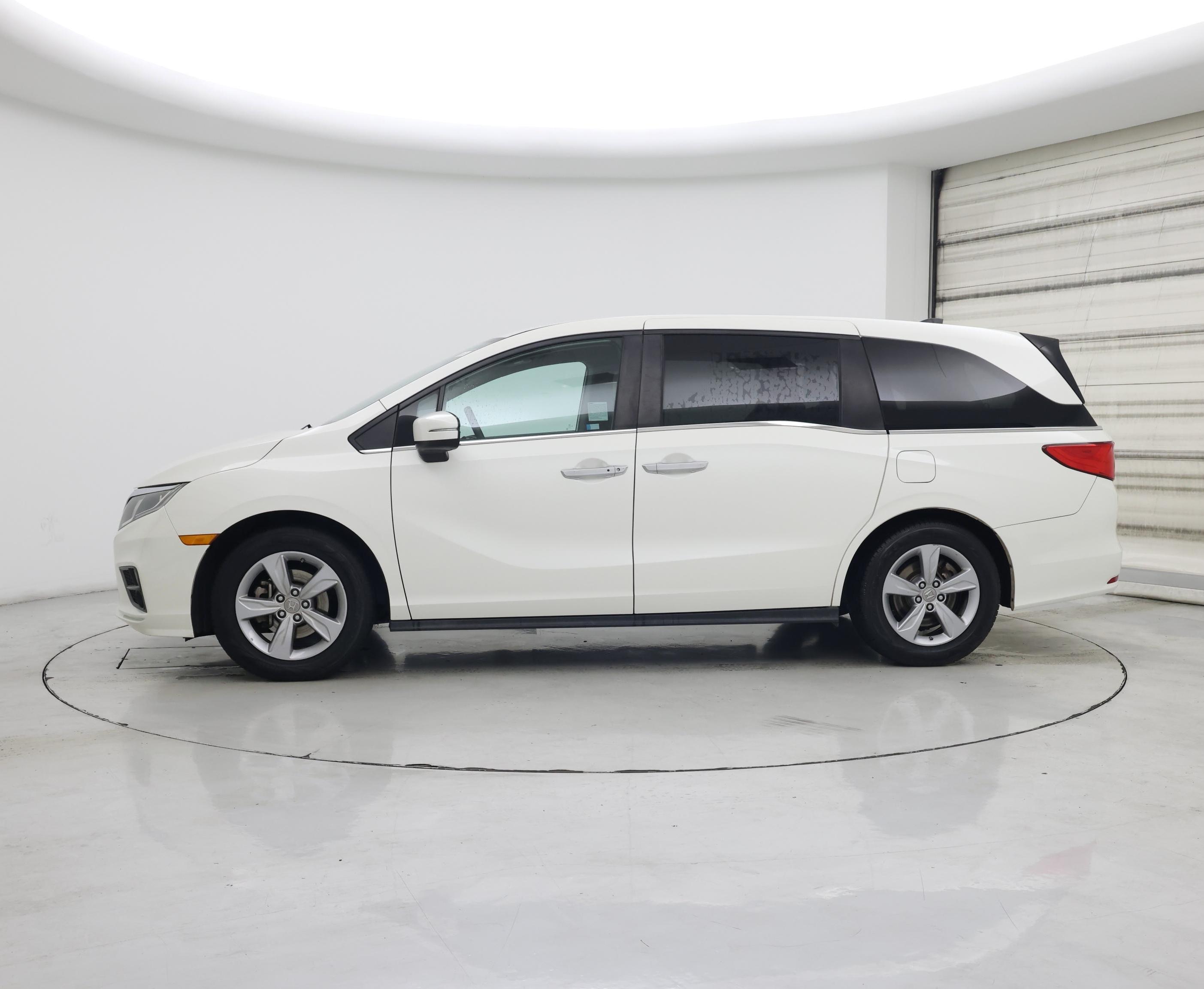 Thumbnail: 2019 Honda Odyssey - 3