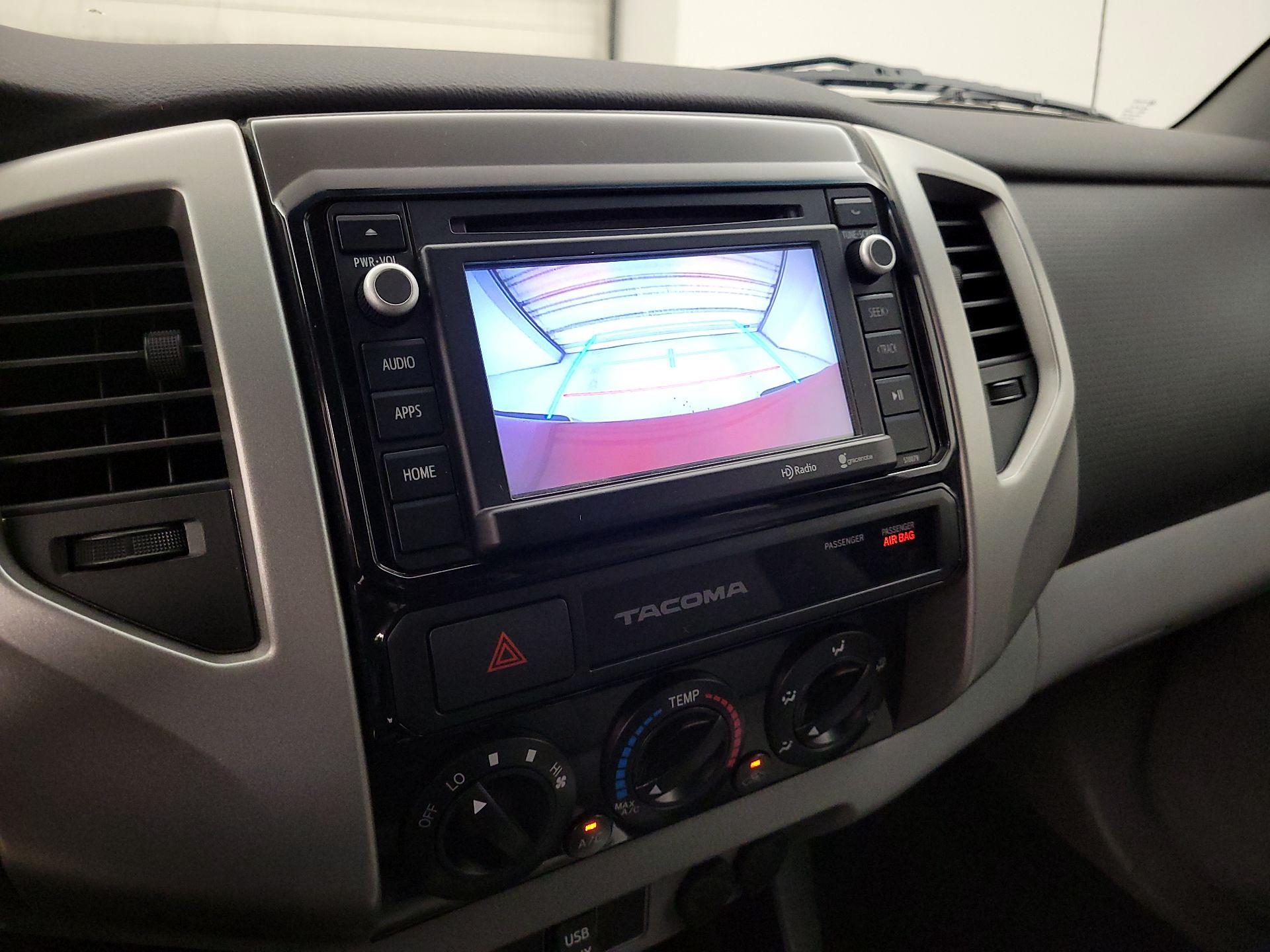 Thumbnail: 2015 Toyota Tacoma - 14