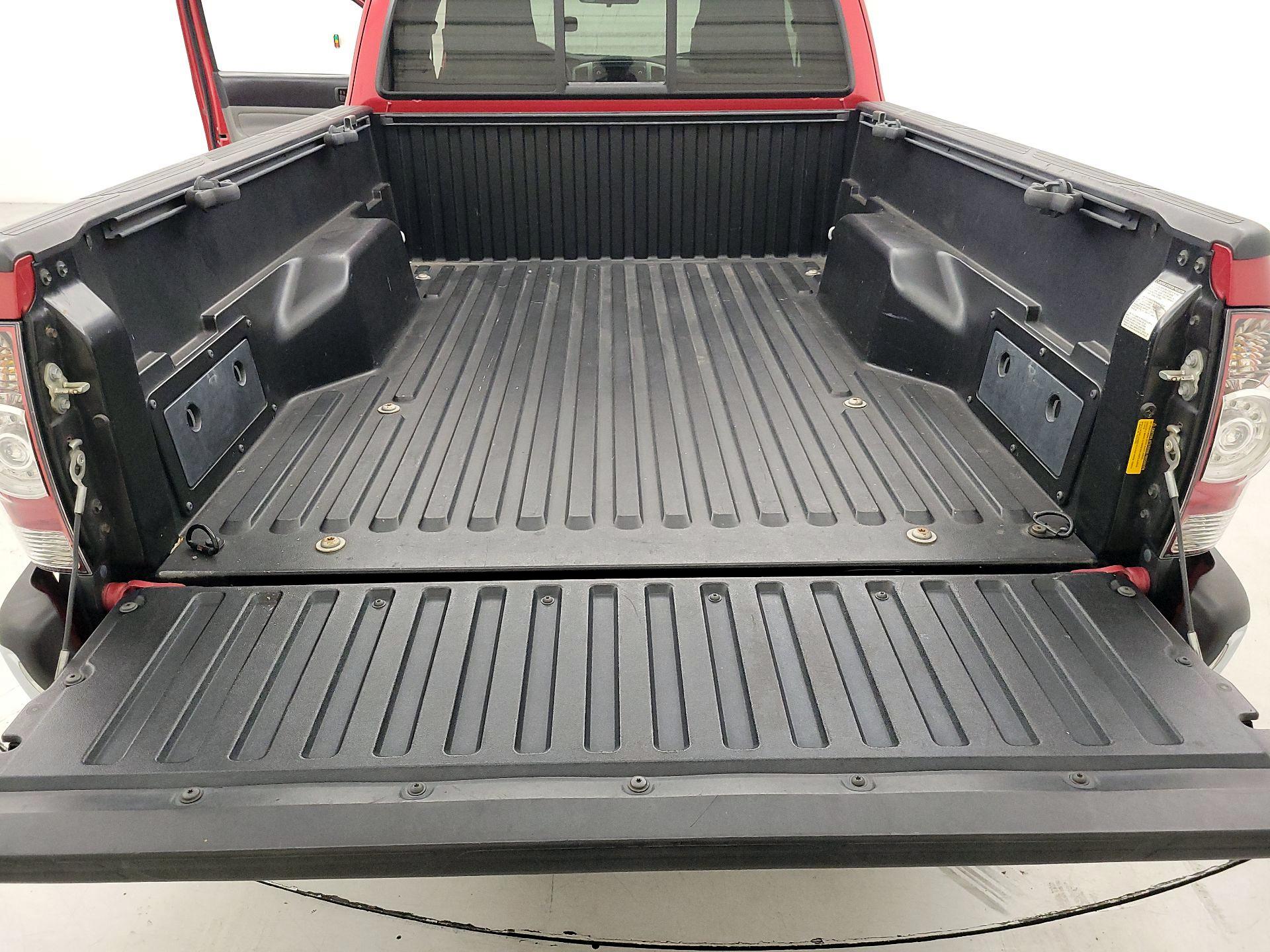 Thumbnail: 2015 Toyota Tacoma - 19
