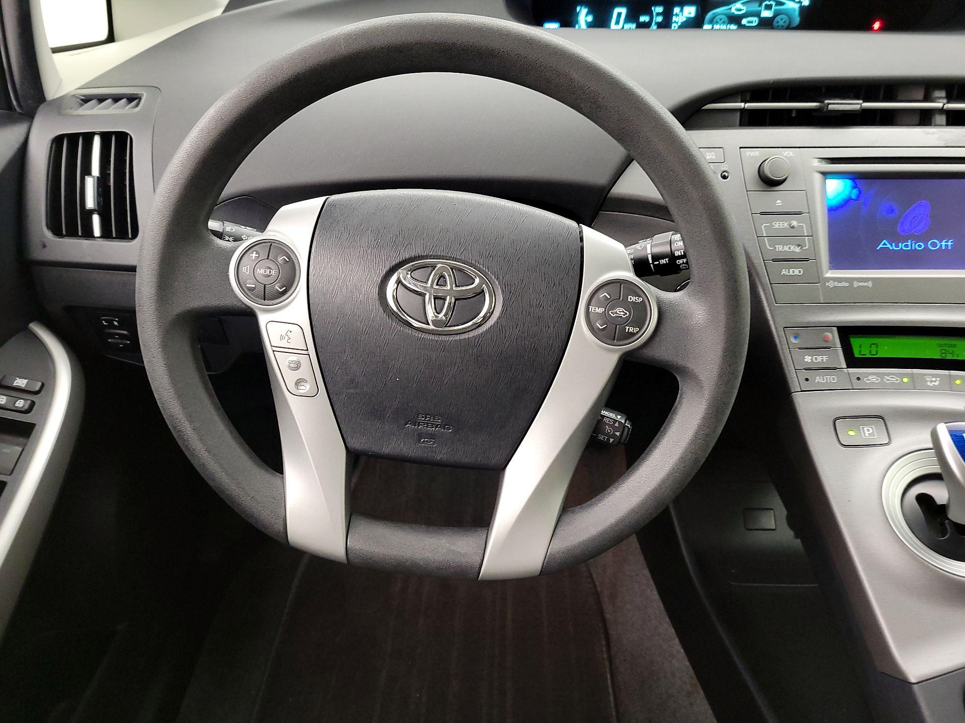 Thumbnail: 2015 Toyota Prius - 10