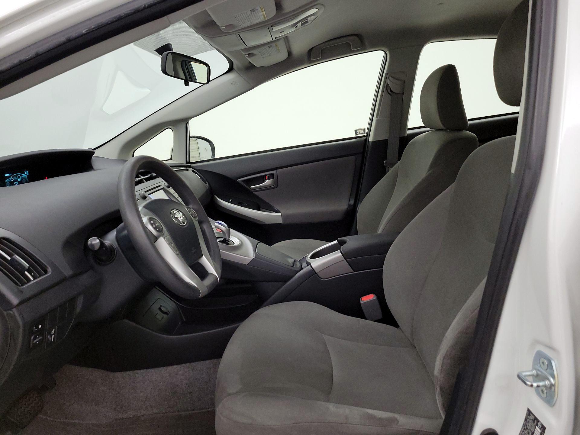 Thumbnail: 2015 Toyota Prius - 11