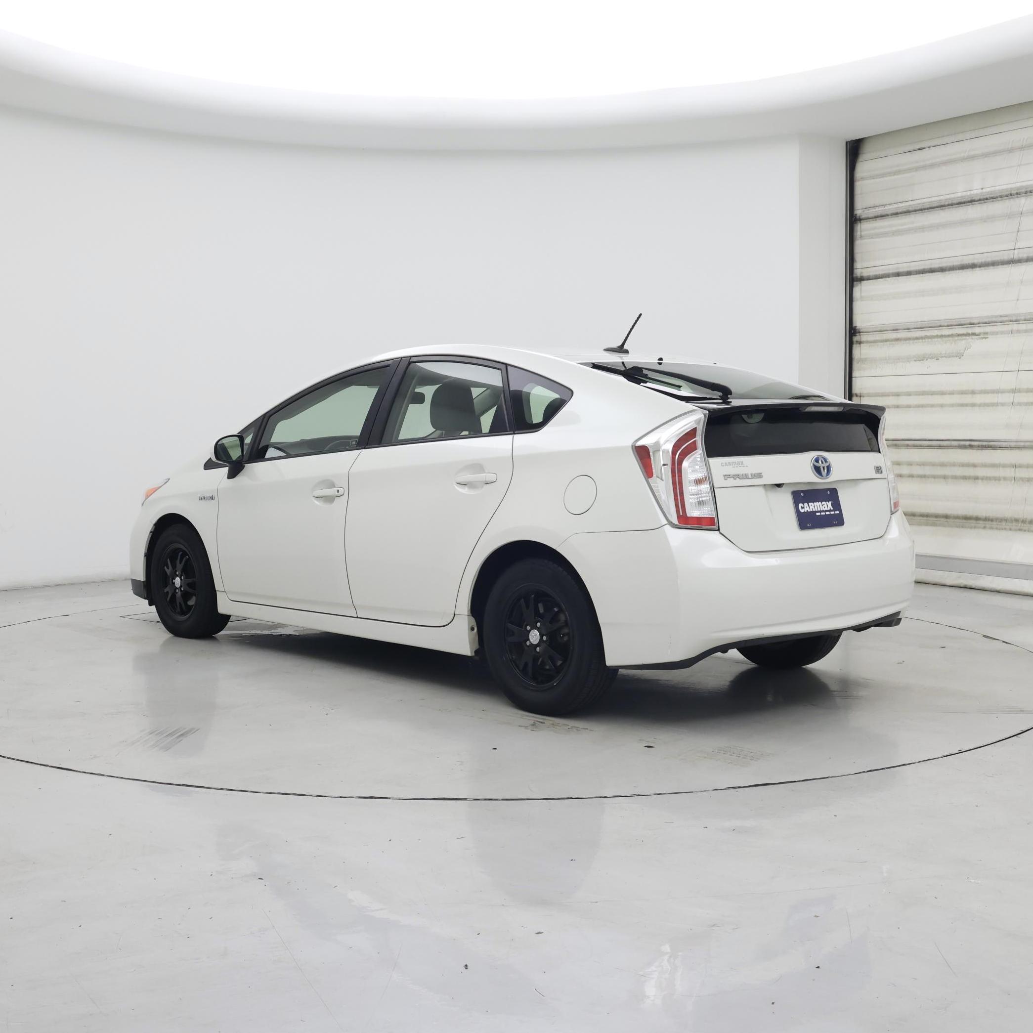 Thumbnail: 2015 Toyota Prius - 2