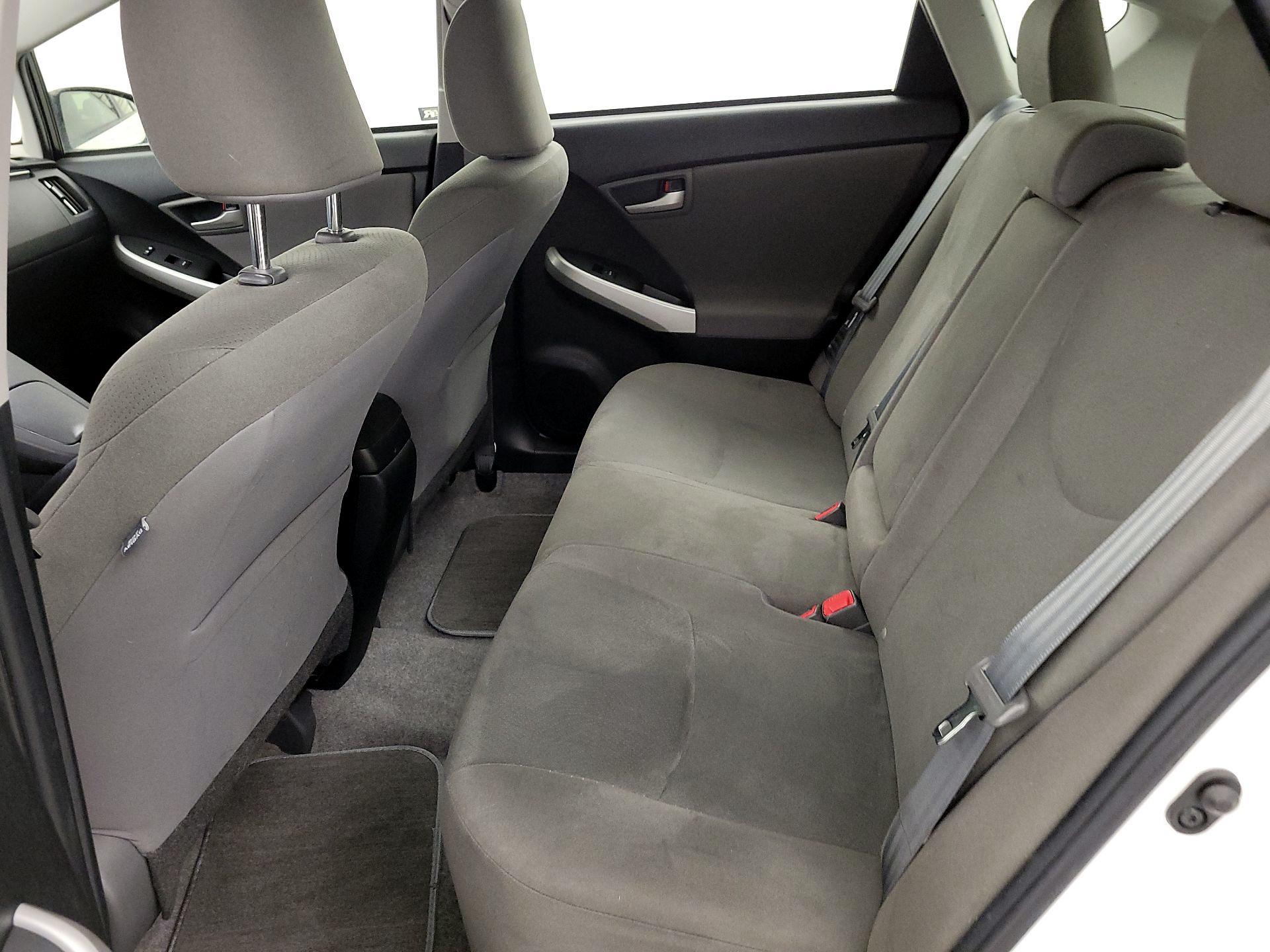Thumbnail: 2015 Toyota Prius - 19