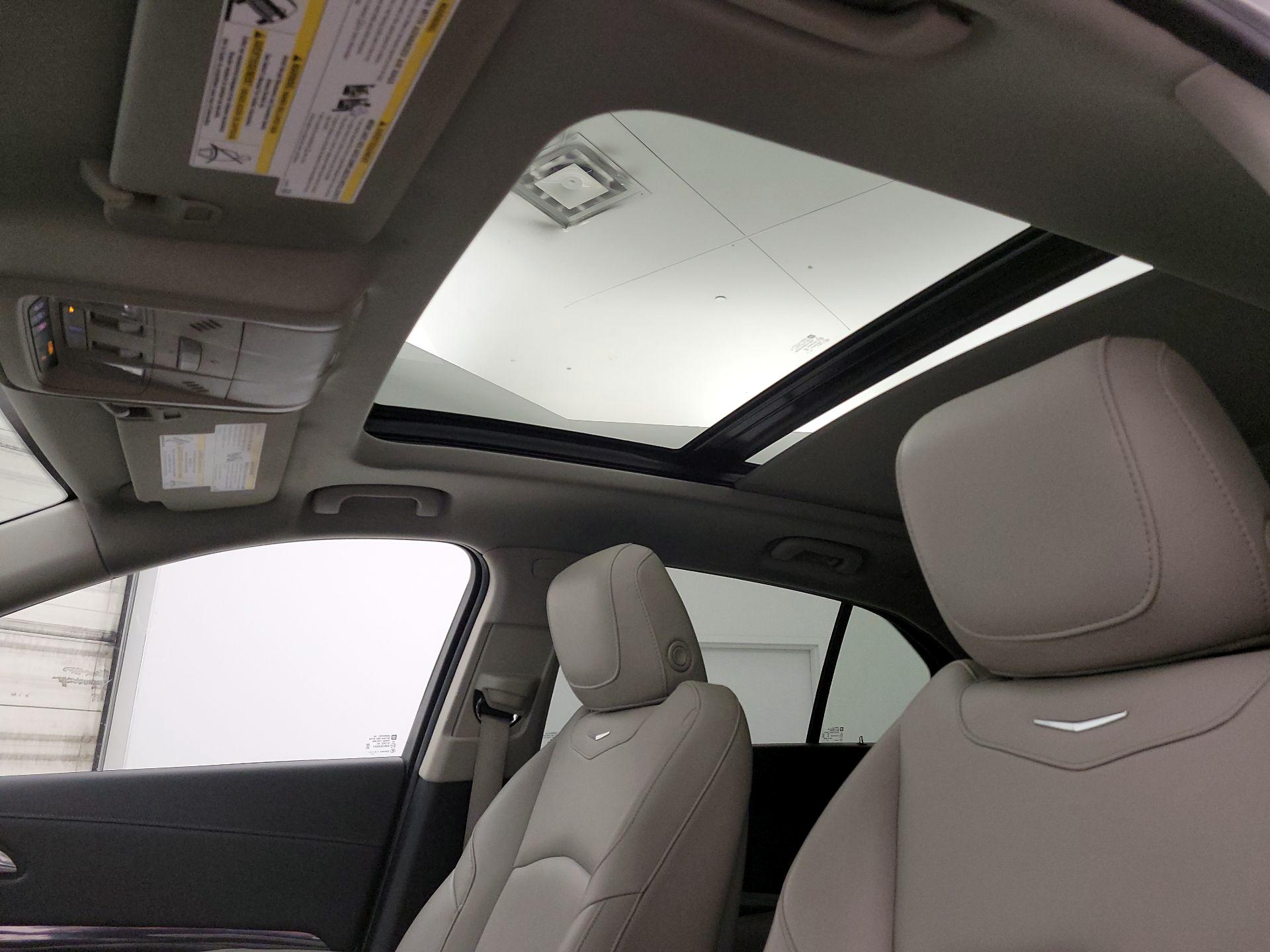 Thumbnail: 2019 Cadillac XT4 - 20