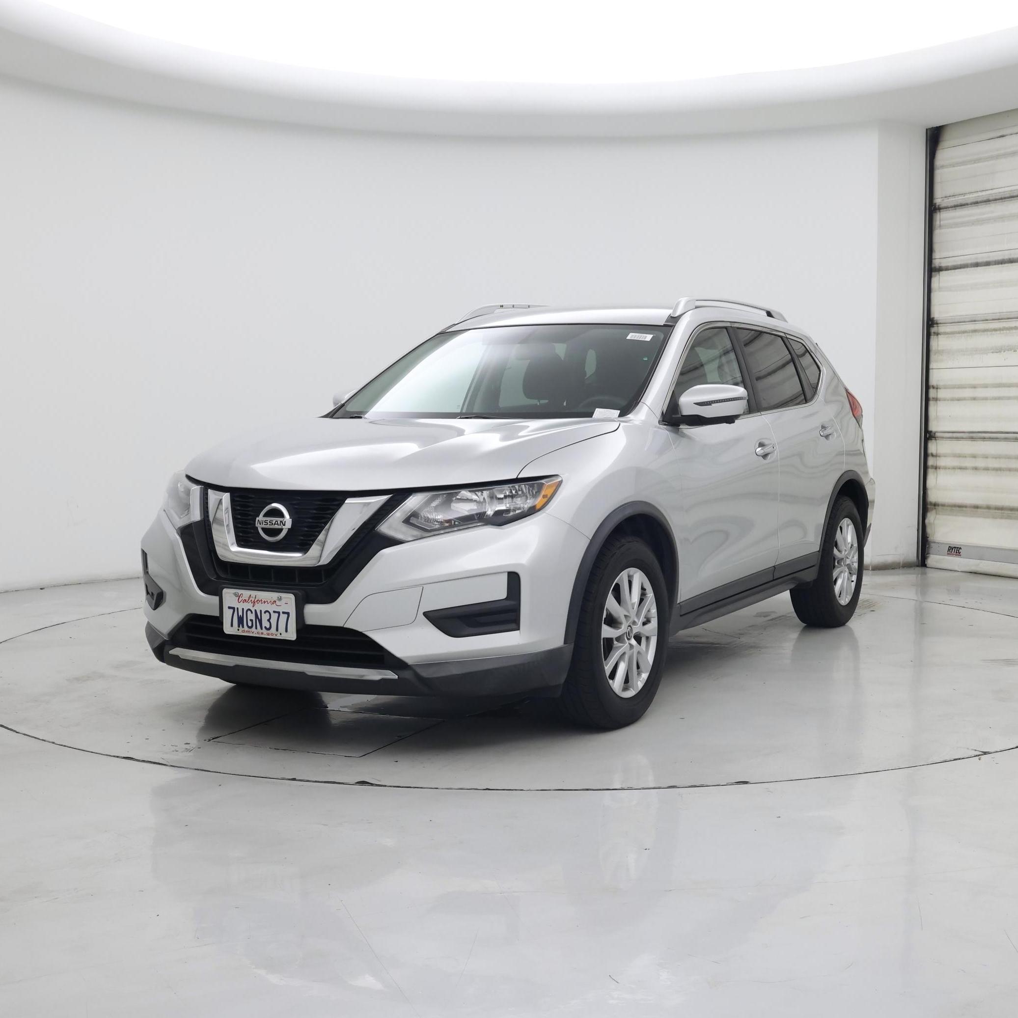 Thumbnail: 2017 Nissan Rogue - 4