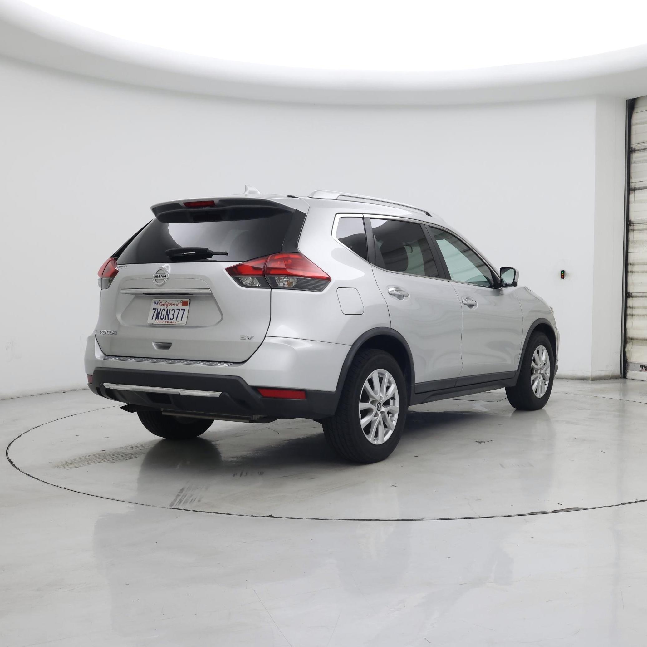 Thumbnail: 2017 Nissan Rogue - 8