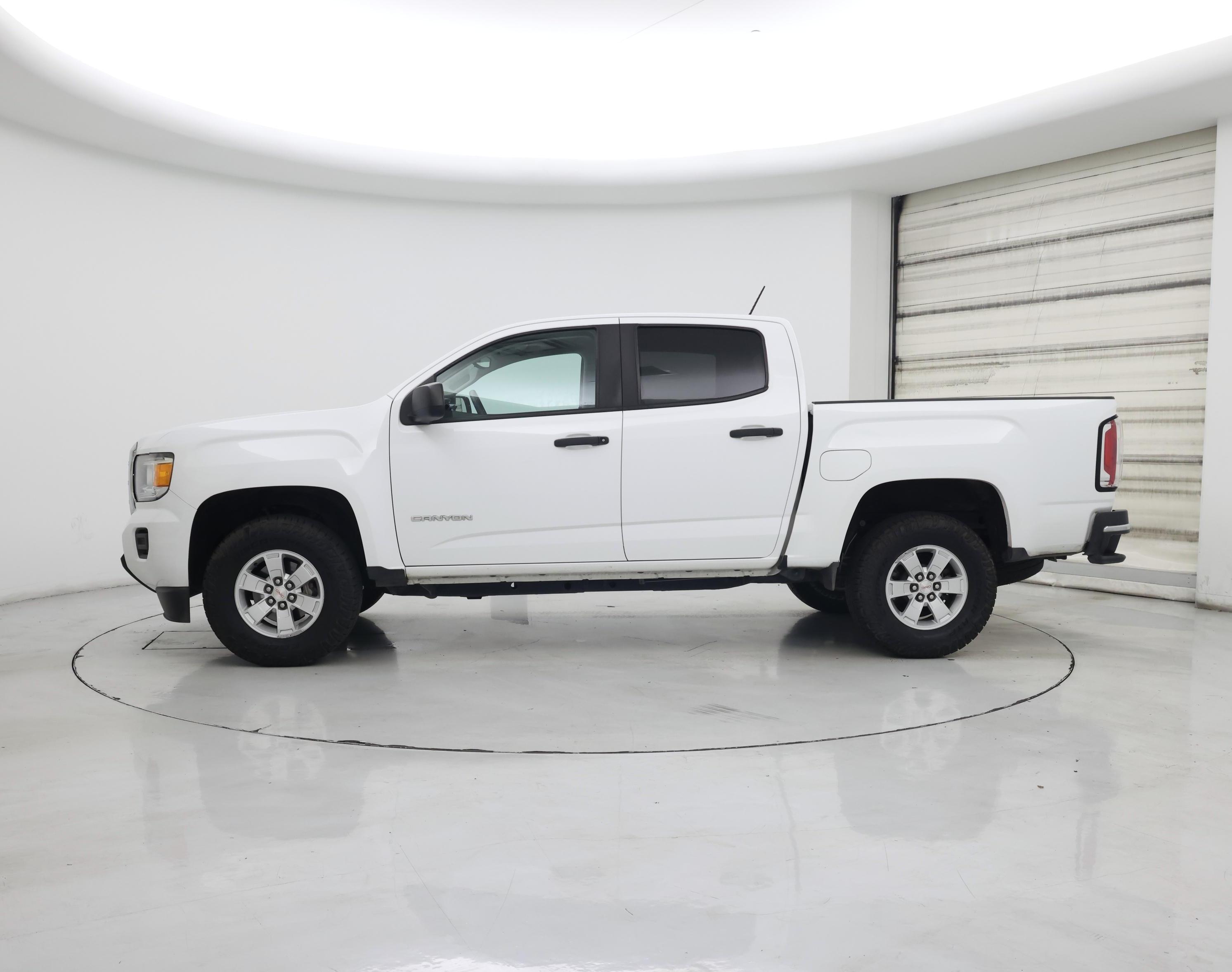 Thumbnail: 2017 GMC Canyon - 3