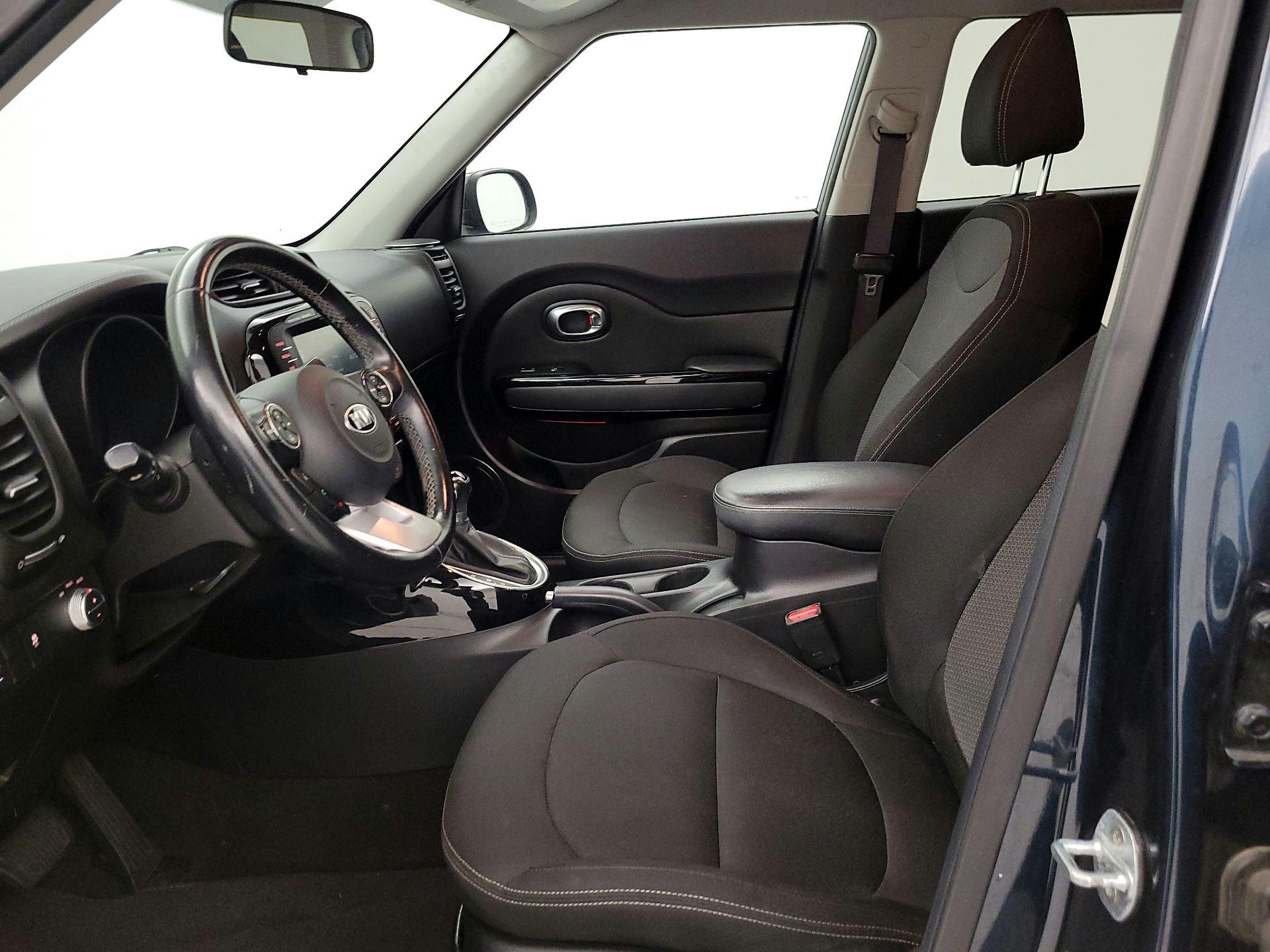 Thumbnail: 2017 Kia Soul - 11