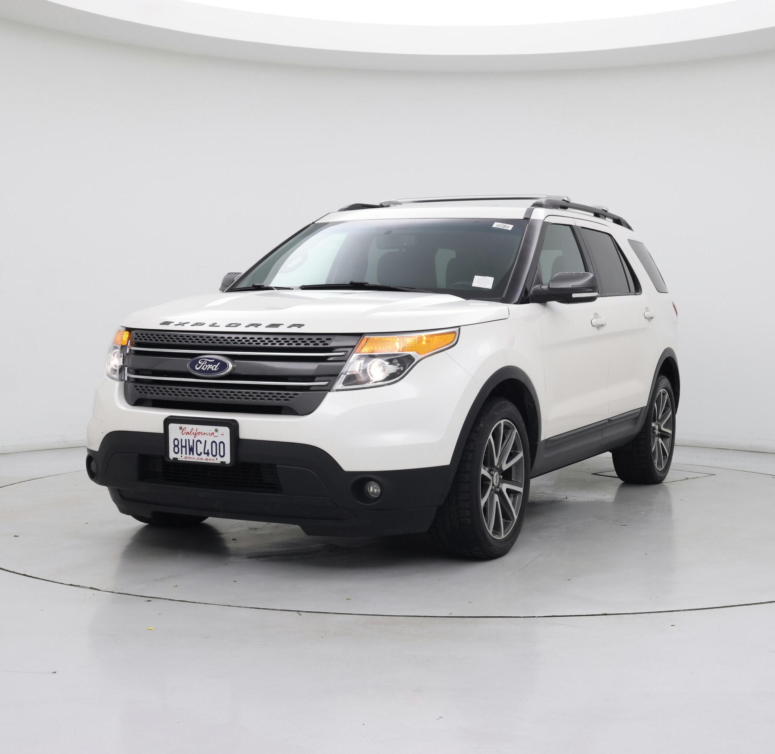 Thumbnail: 2015 Ford Explorer - 4