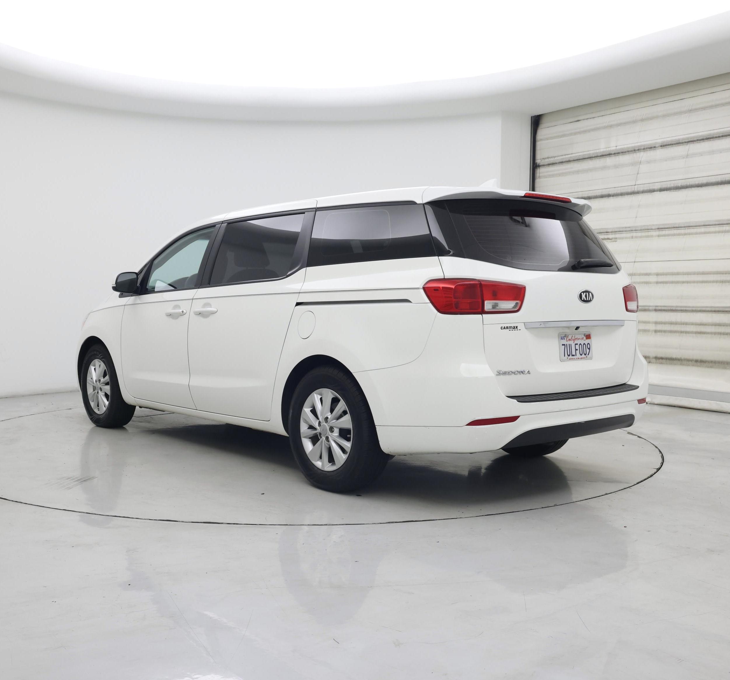 Thumbnail: 2016 Kia Sedona - 2
