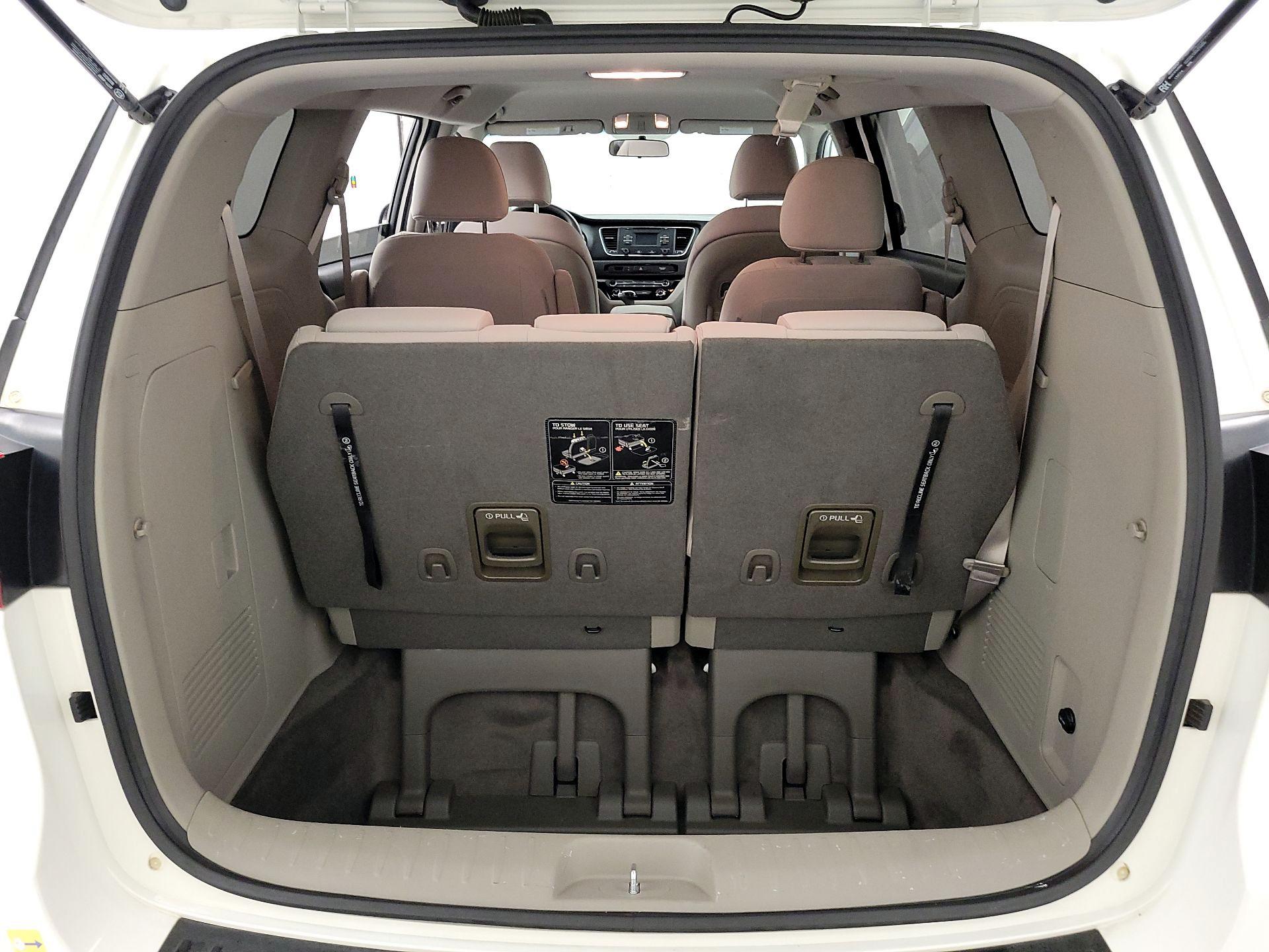 Thumbnail: 2016 Kia Sedona - 20