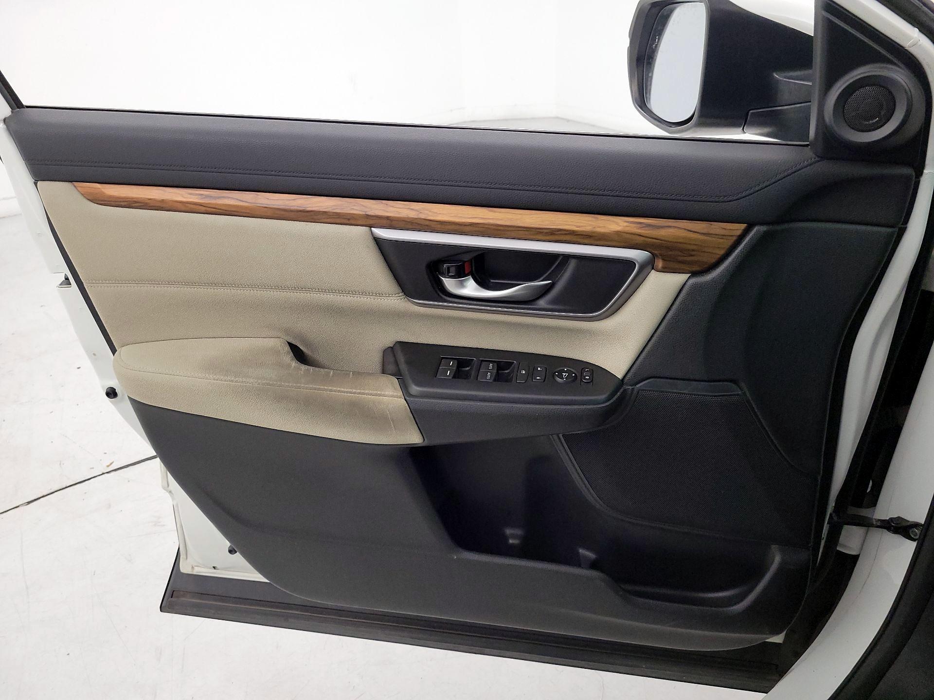 Thumbnail: 2017 Honda CR-V - 12
