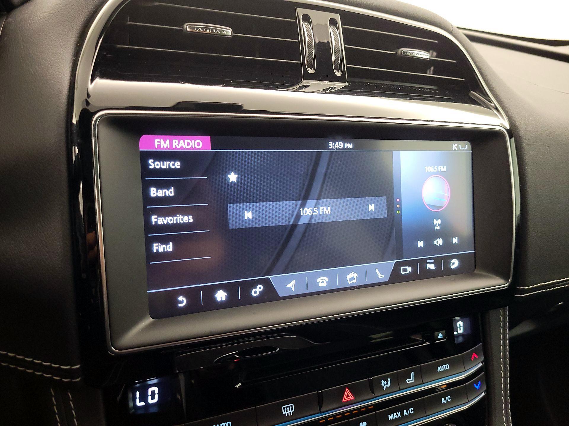 Thumbnail: 2020 Jaguar F-Pace - 16