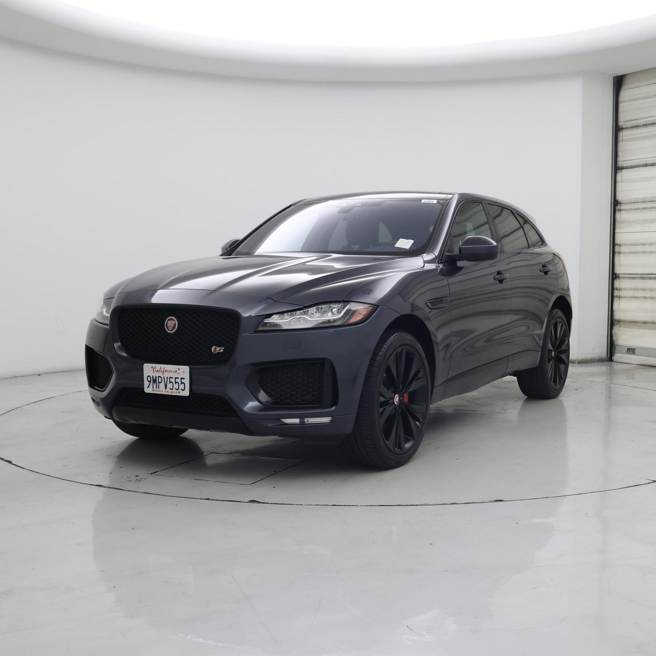 Thumbnail: 2020 Jaguar F-Pace - 4