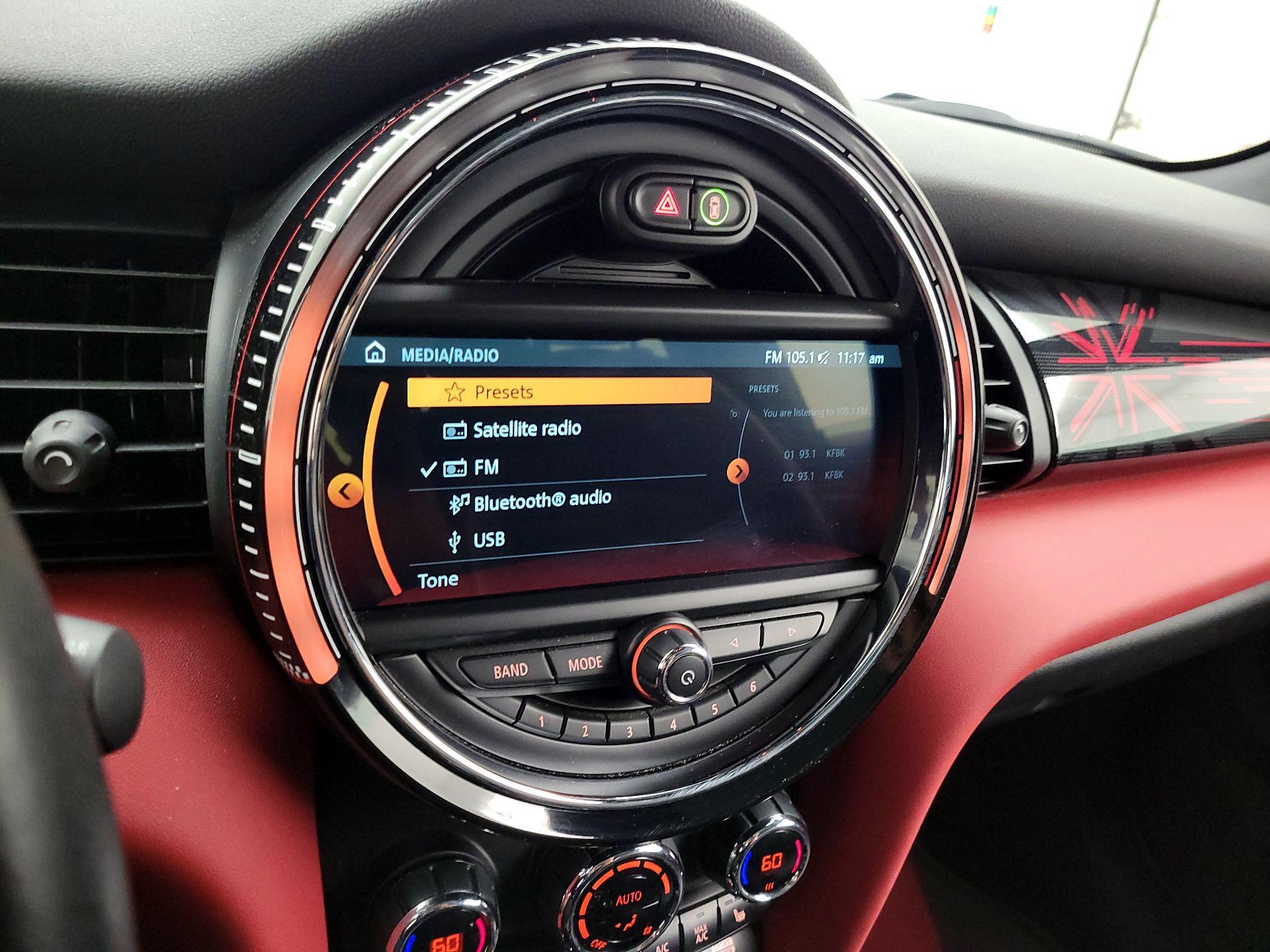 Thumbnail: 2019 MINI Cooper Hardtop - 16