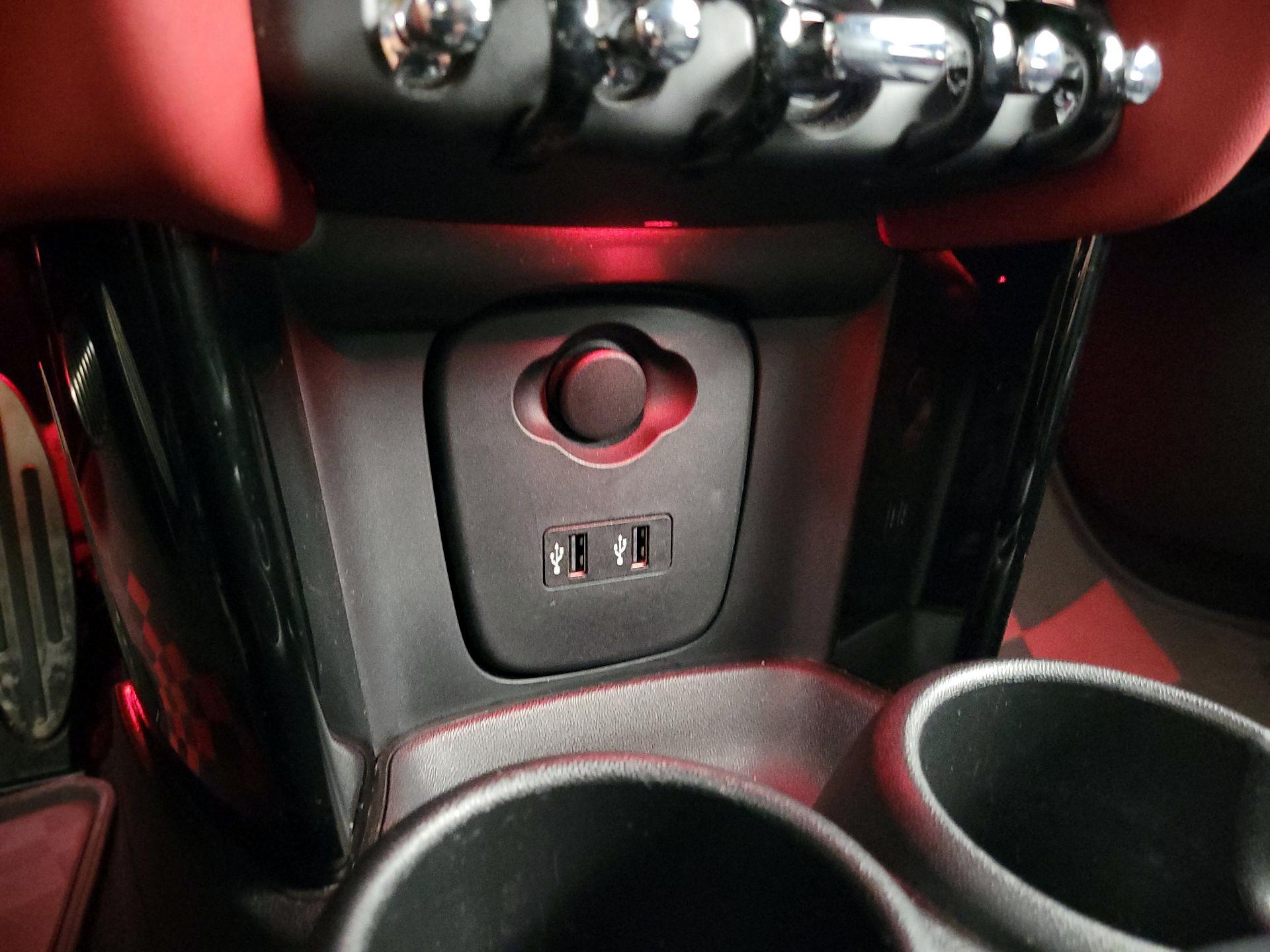 Thumbnail: 2019 MINI Cooper Hardtop - 19