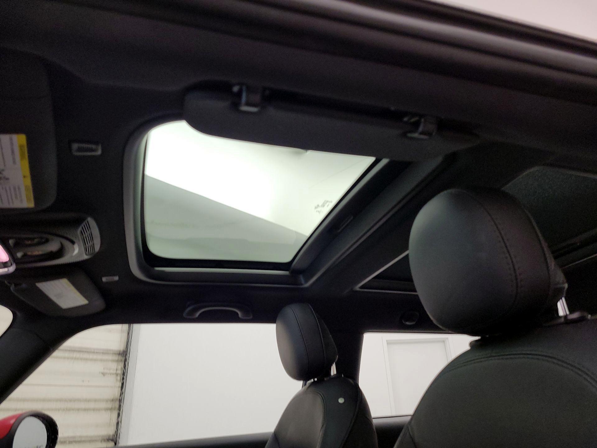 Thumbnail: 2019 MINI Cooper Hardtop - 20