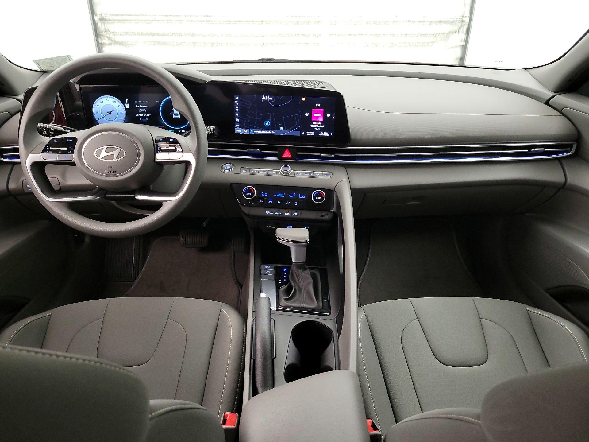 Thumbnail: 2024 Hyundai Elantra - 9