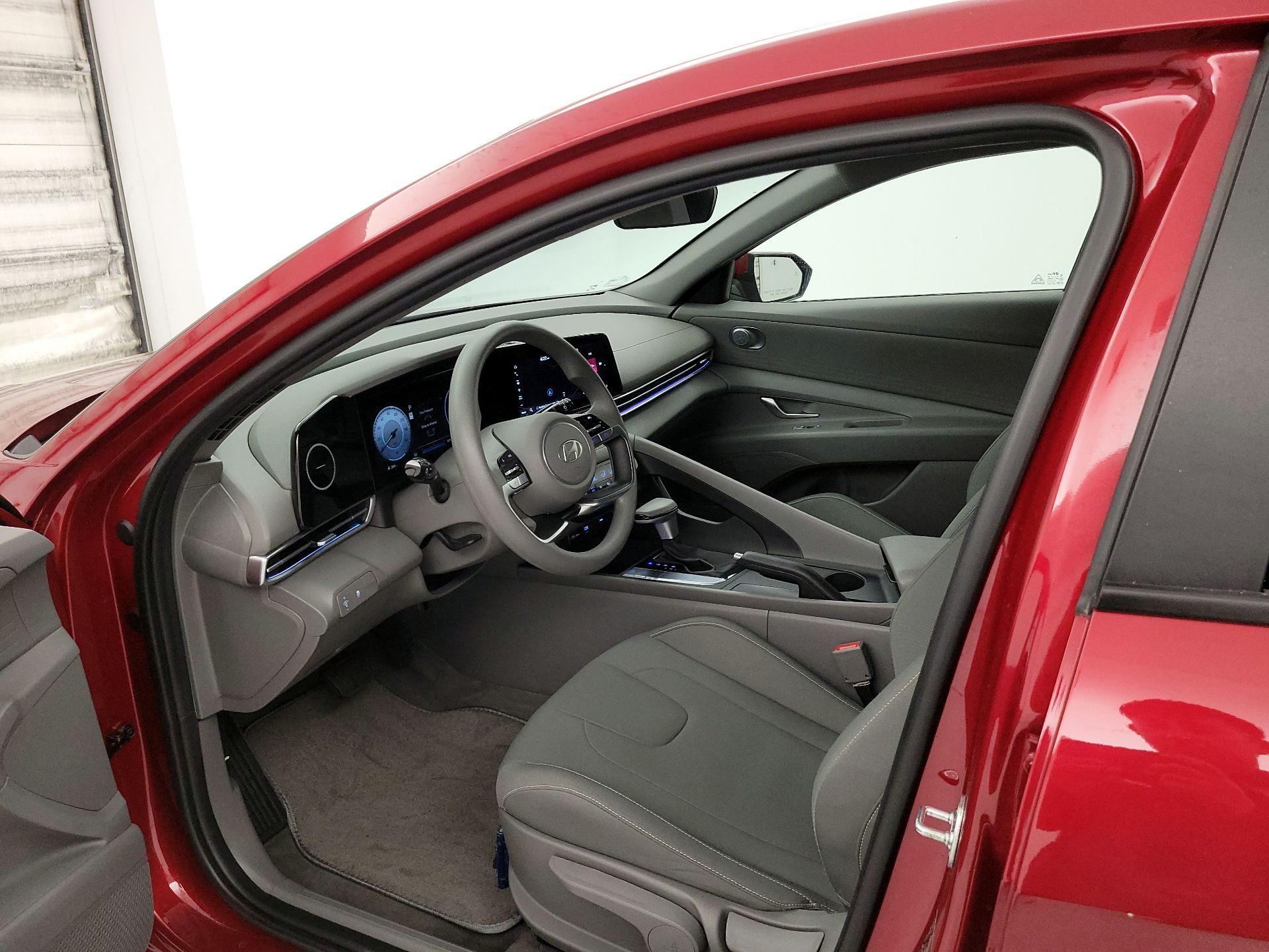 Thumbnail: 2024 Hyundai Elantra - 11