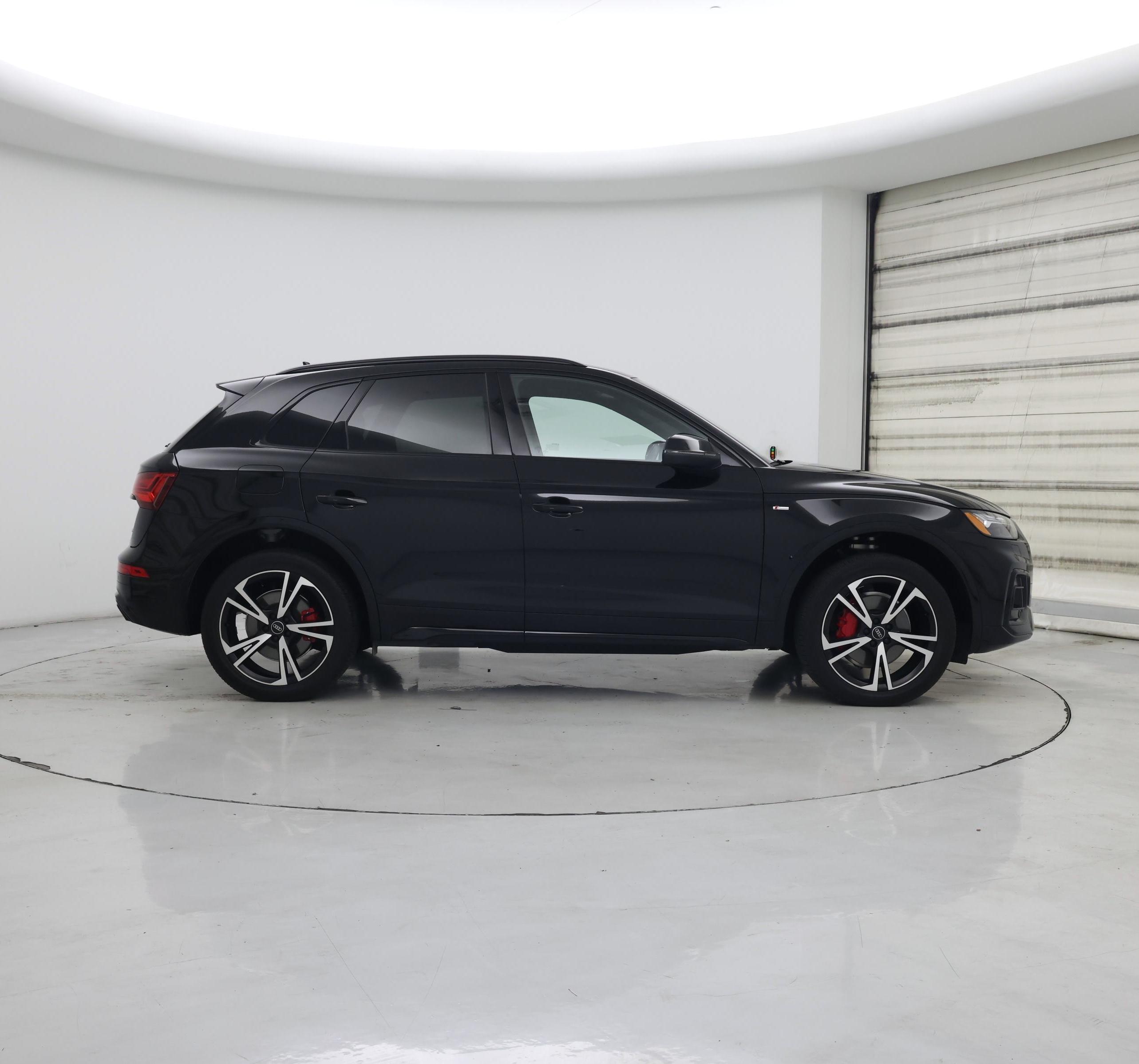 Thumbnail: 2025 Audi Q5 - 7
