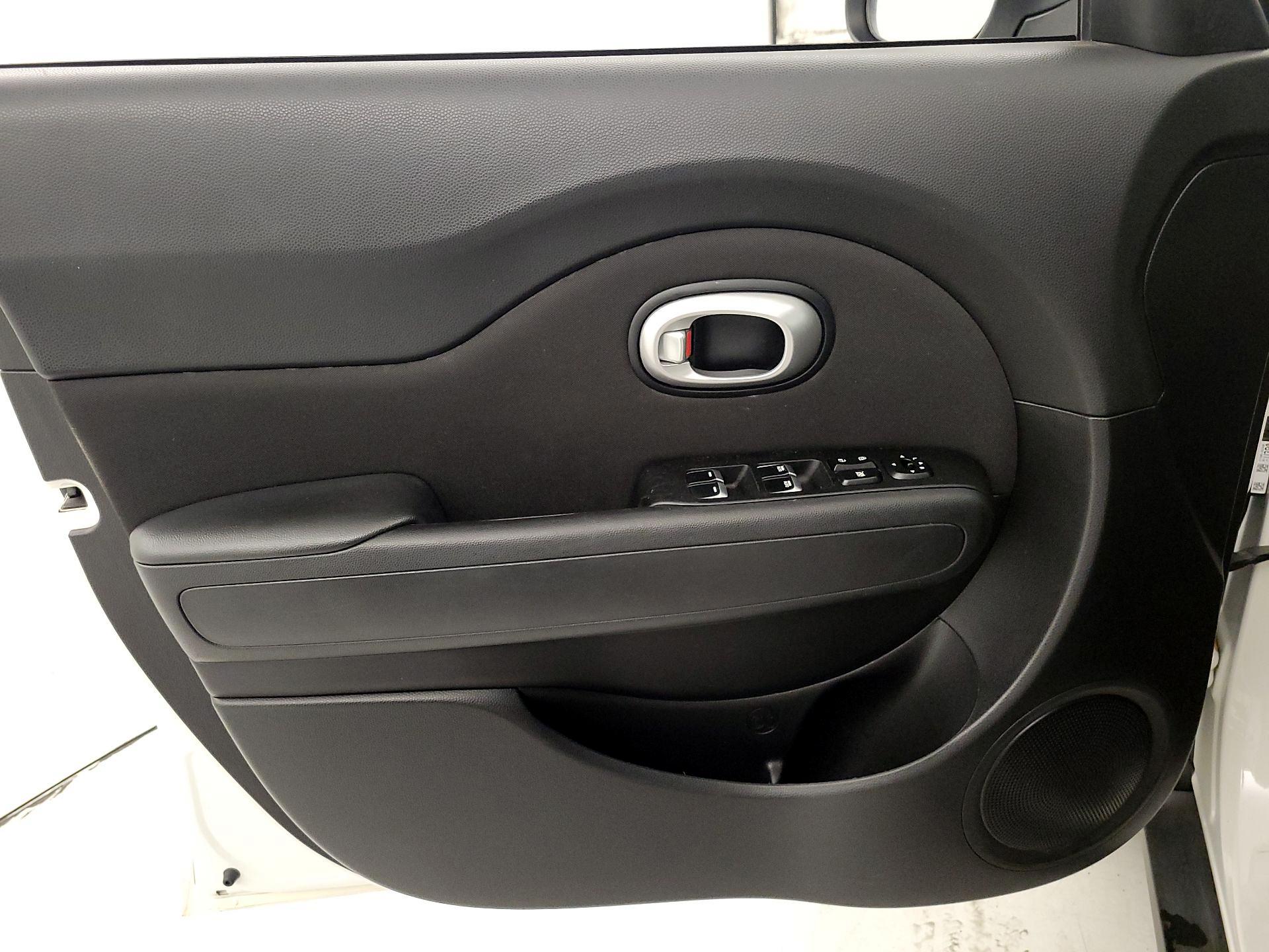 Thumbnail: 2019 Kia Soul - 12