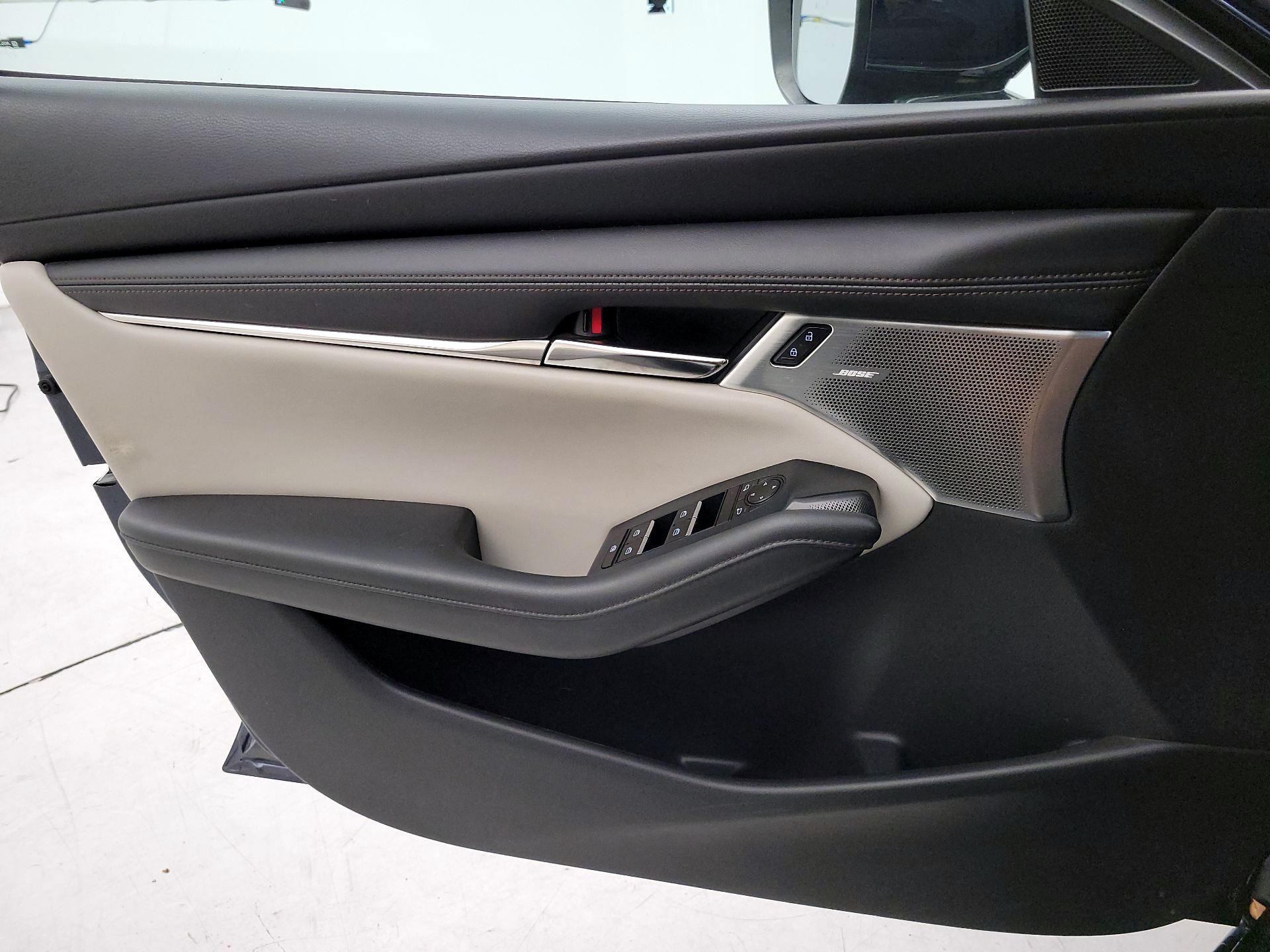 Thumbnail: 2020 Mazda Mazda3 - 12