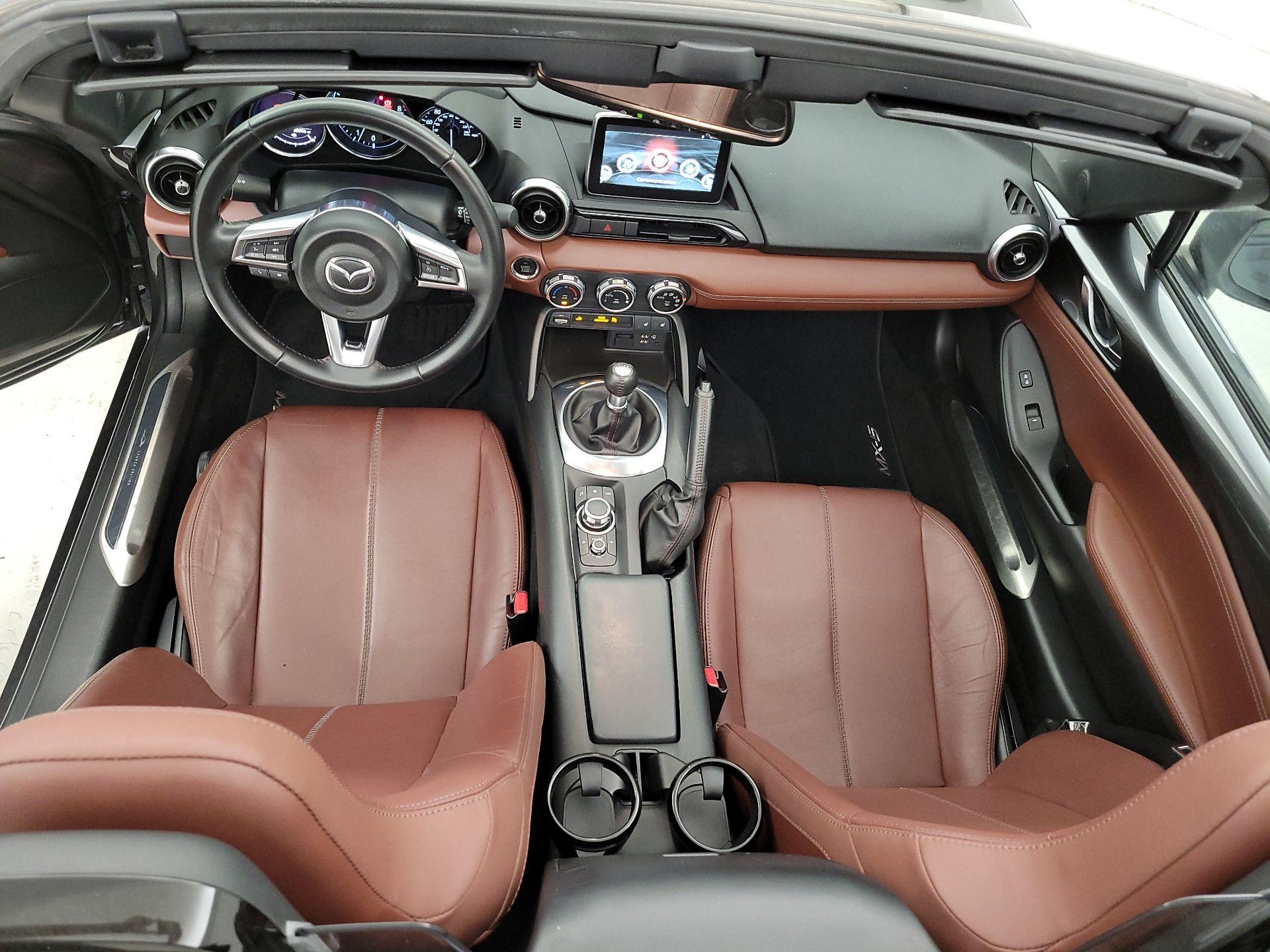 Thumbnail: 2017 Mazda MX-5 Miata - 9