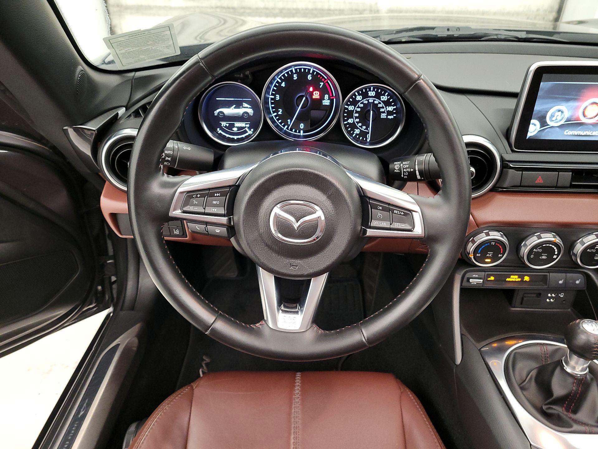 Thumbnail: 2017 Mazda MX-5 Miata - 10