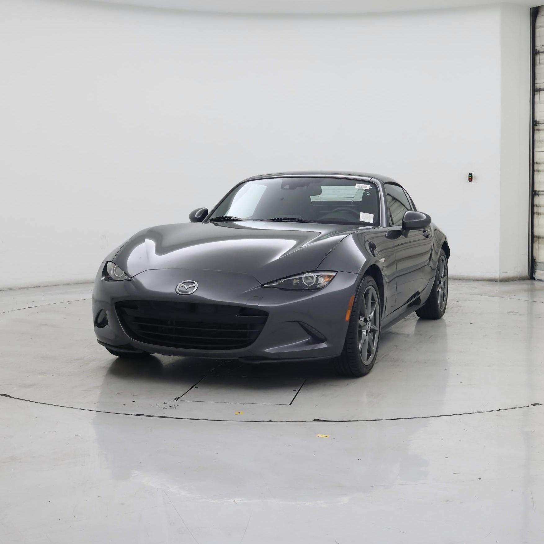 Thumbnail: 2017 Mazda MX-5 Miata - 4