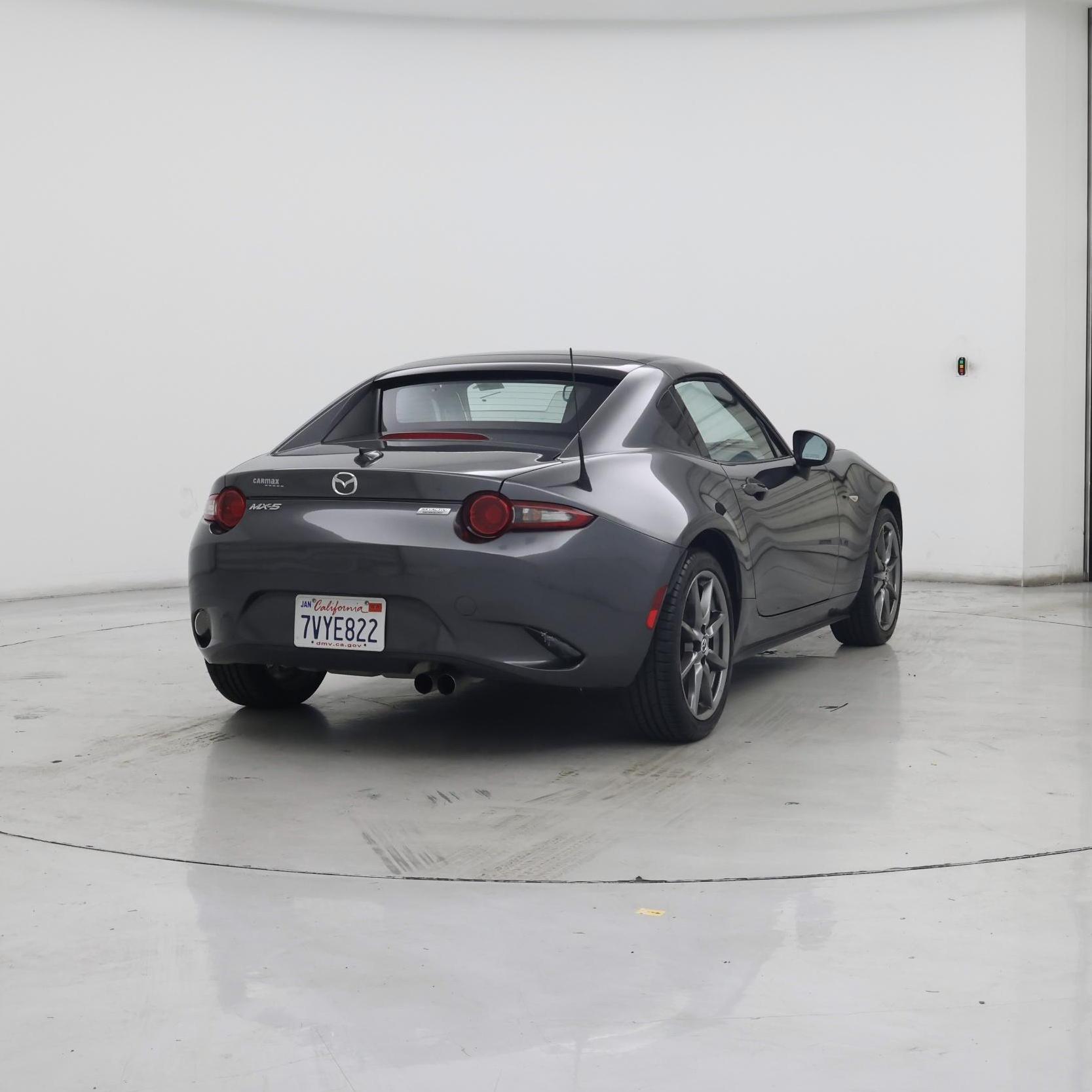 Thumbnail: 2017 Mazda MX-5 Miata - 8